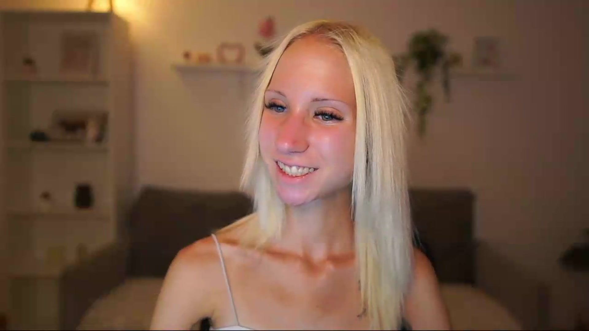 Gallery image thumbnail from PierrePerri's myfreecams stream on, 09/08/2026, 19:52 image 8 of 20