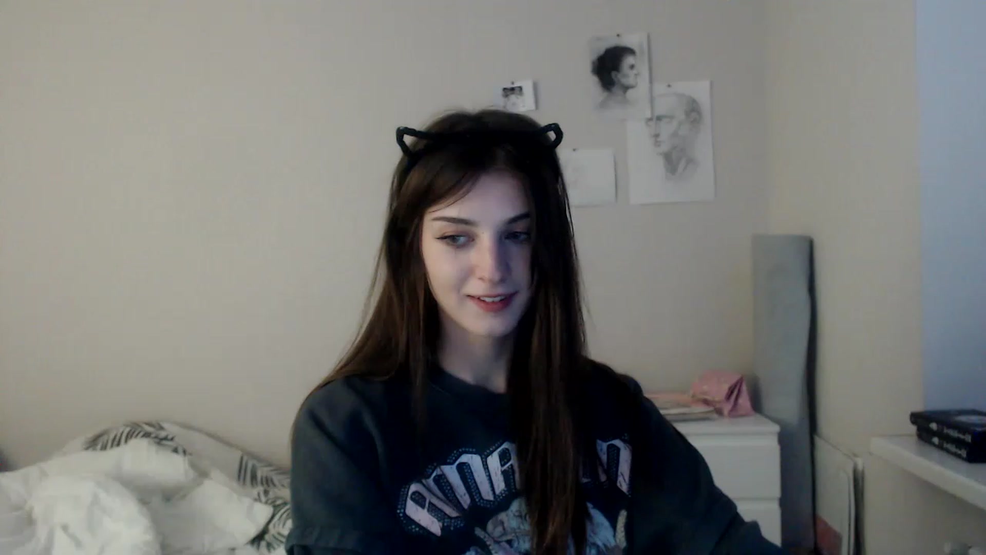 Gallery image thumbnail from Pikacchu's myfreecams stream on, 12/23/2022, 24:58 image 13 of 20
