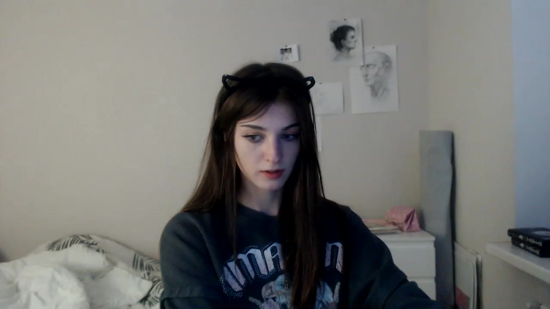 Gallery image thumbnail from Pikacchu's myfreecams stream on, 12/23/2022, 24:58 image 14 of 20