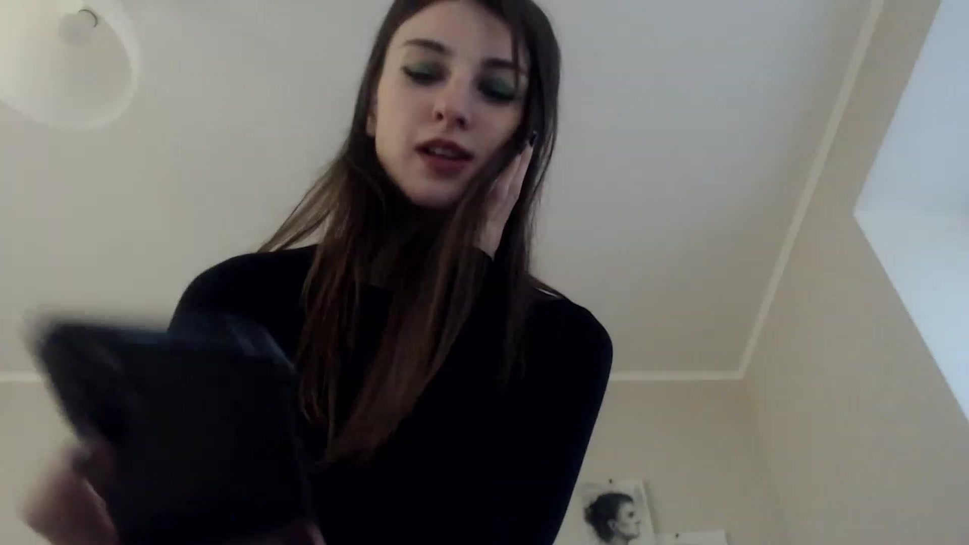 Gallery image thumbnail from Pikacchu's myfreecams stream on, 12/25/2022, 06:35 image 7 of 20