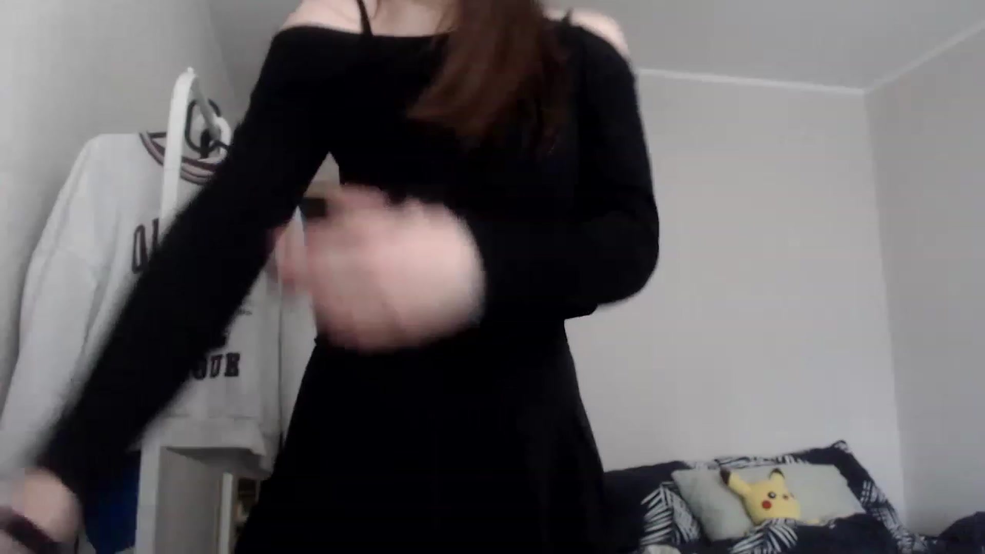 Gallery image thumbnail from Pikacchu's myfreecams stream on, 02/06/2023, 13:21 image 5 of 20