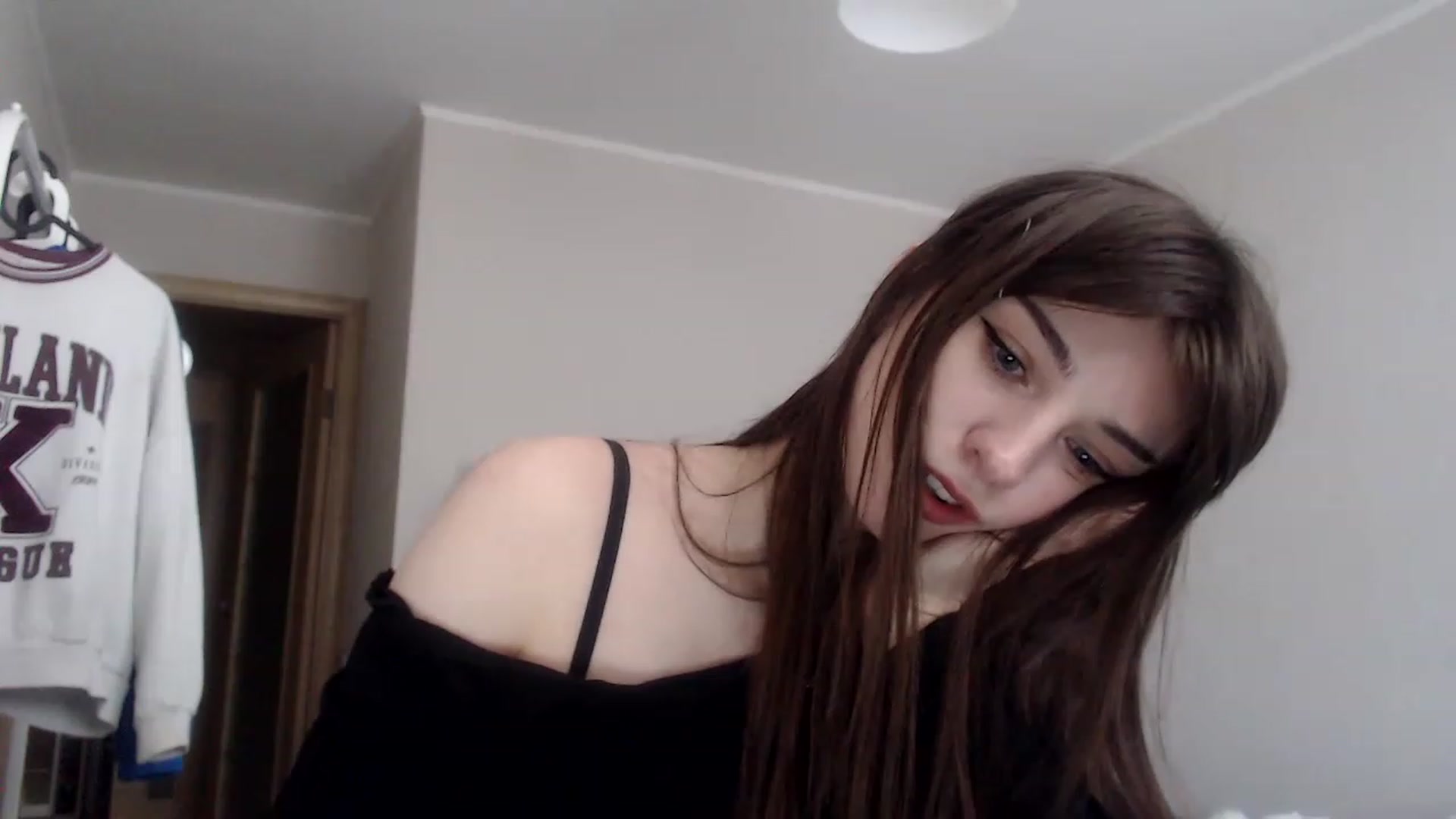 Gallery image thumbnail from Pikacchu's myfreecams stream on, 02/06/2023, 13:21 image 18 of 20