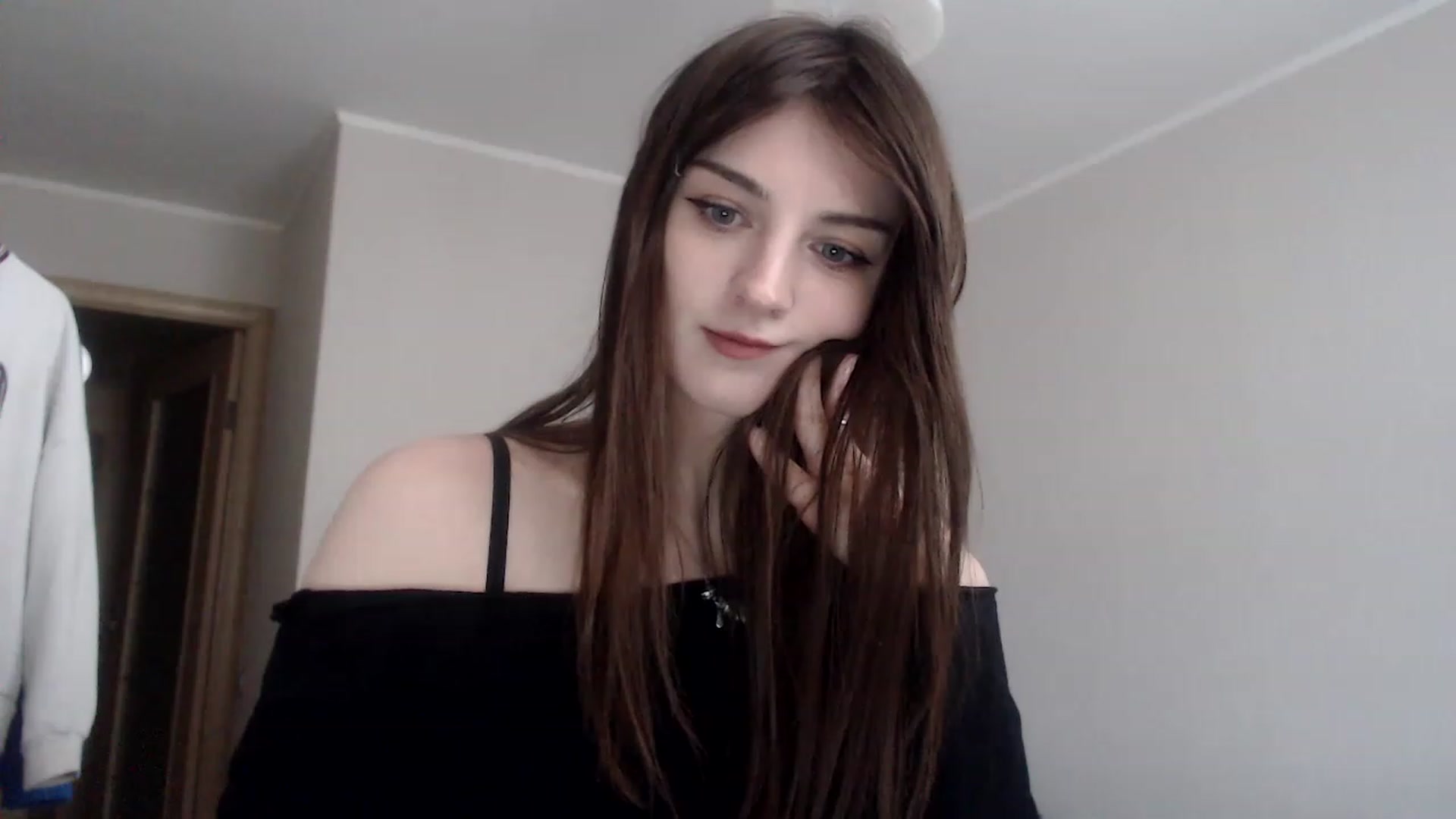 Gallery image thumbnail from Pikacchu's myfreecams stream on, 02/06/2023, 13:21 image 17 of 20