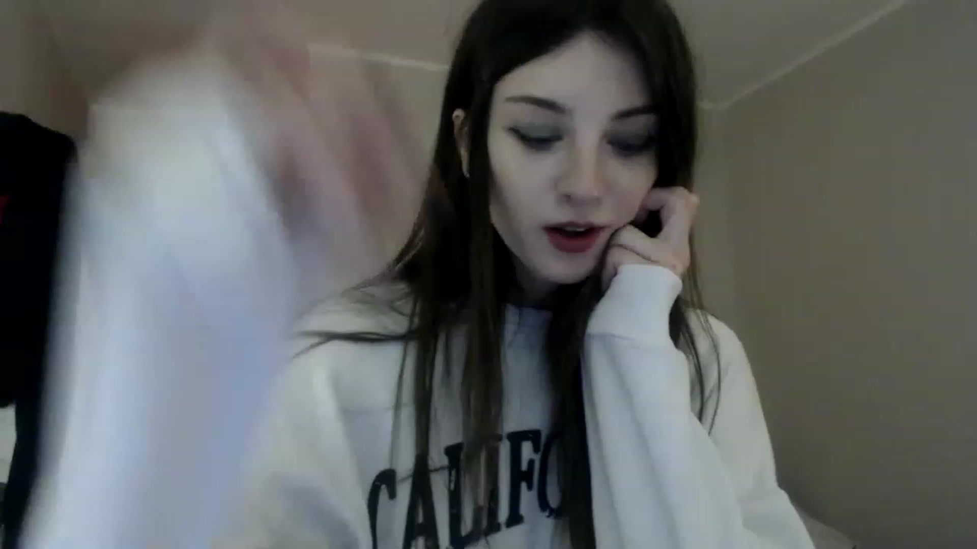 Gallery image thumbnail from Pikacchu's myfreecams stream on, 02/07/2023, 20:43 image 13 of 20