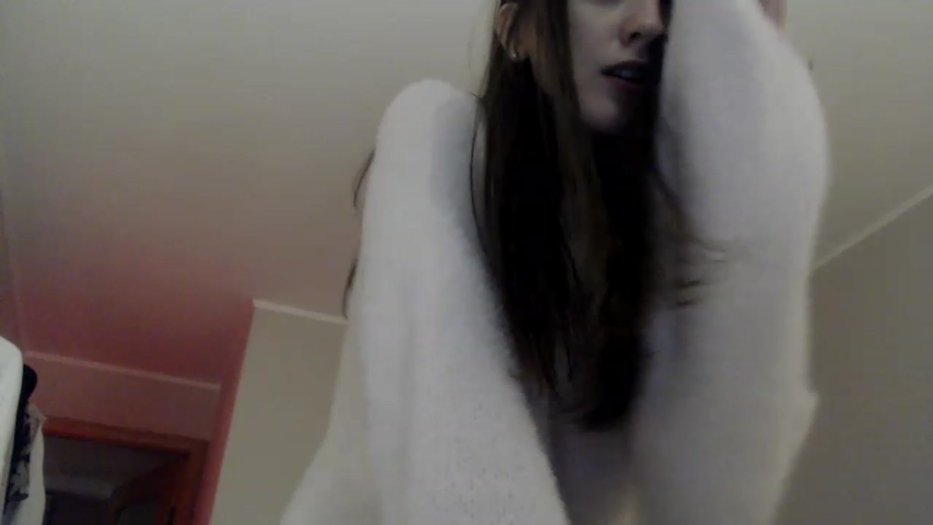 Gallery image thumbnail from Pikacchu's myfreecams stream on, 02/10/2023, 24:23 image 12 of 20