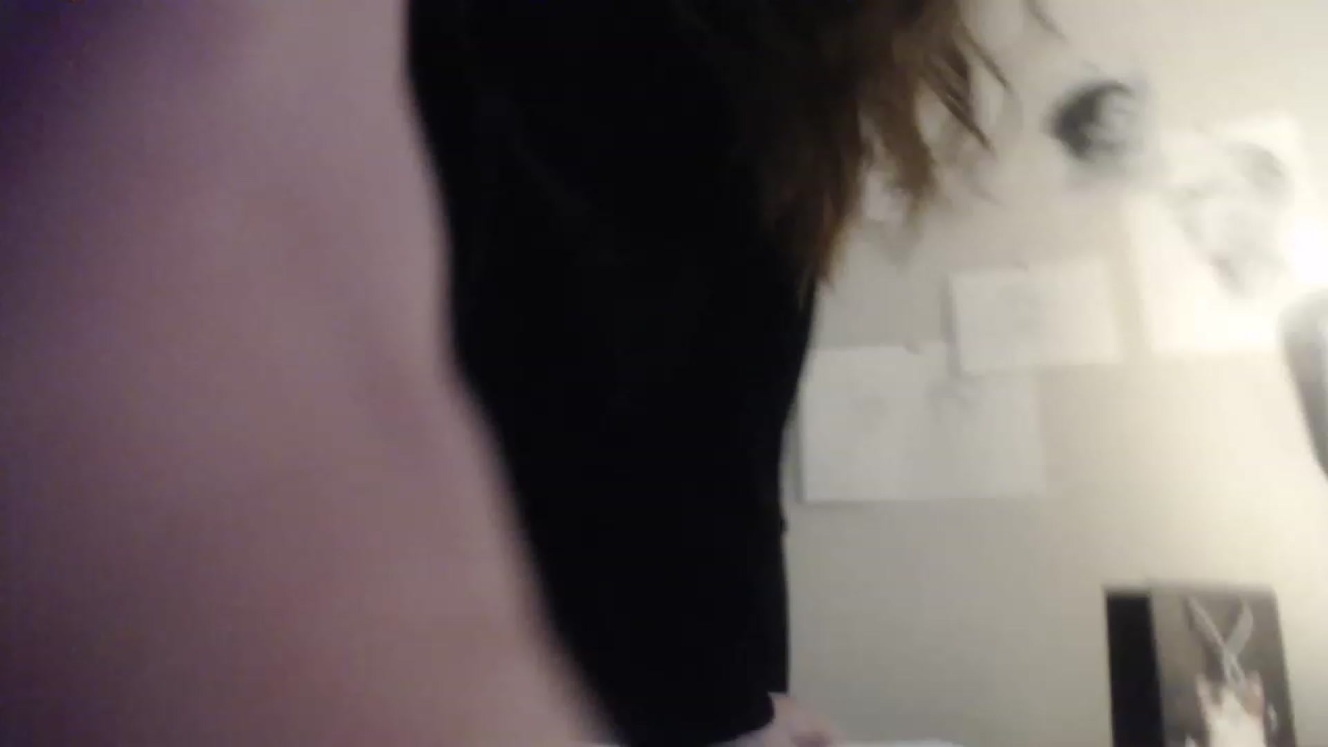 Gallery image thumbnail from Pikacchu's myfreecams stream on, 04/25/2023, 03:02 image 9 of 20