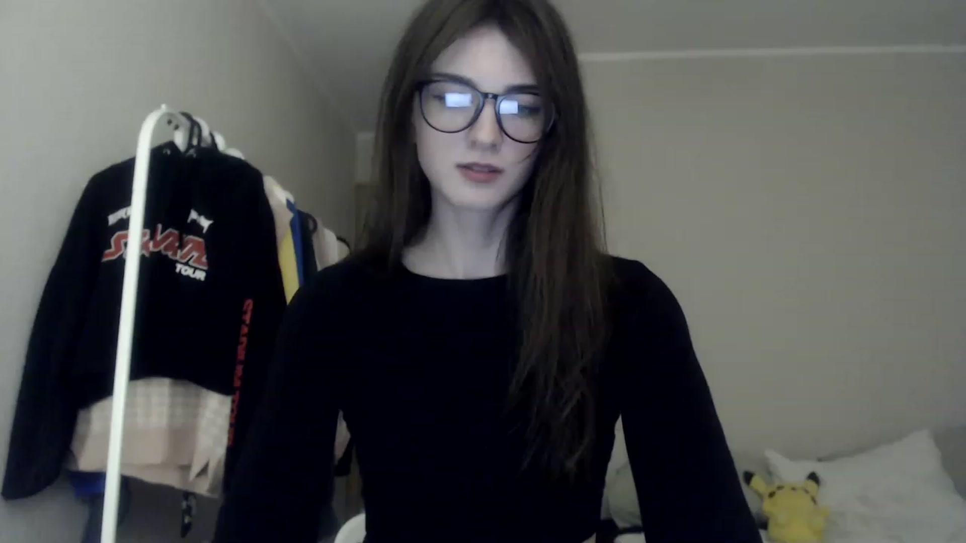 Gallery image thumbnail from Pikacchu's myfreecams stream on, 06/29/2023, 24:12 image 4 of 20