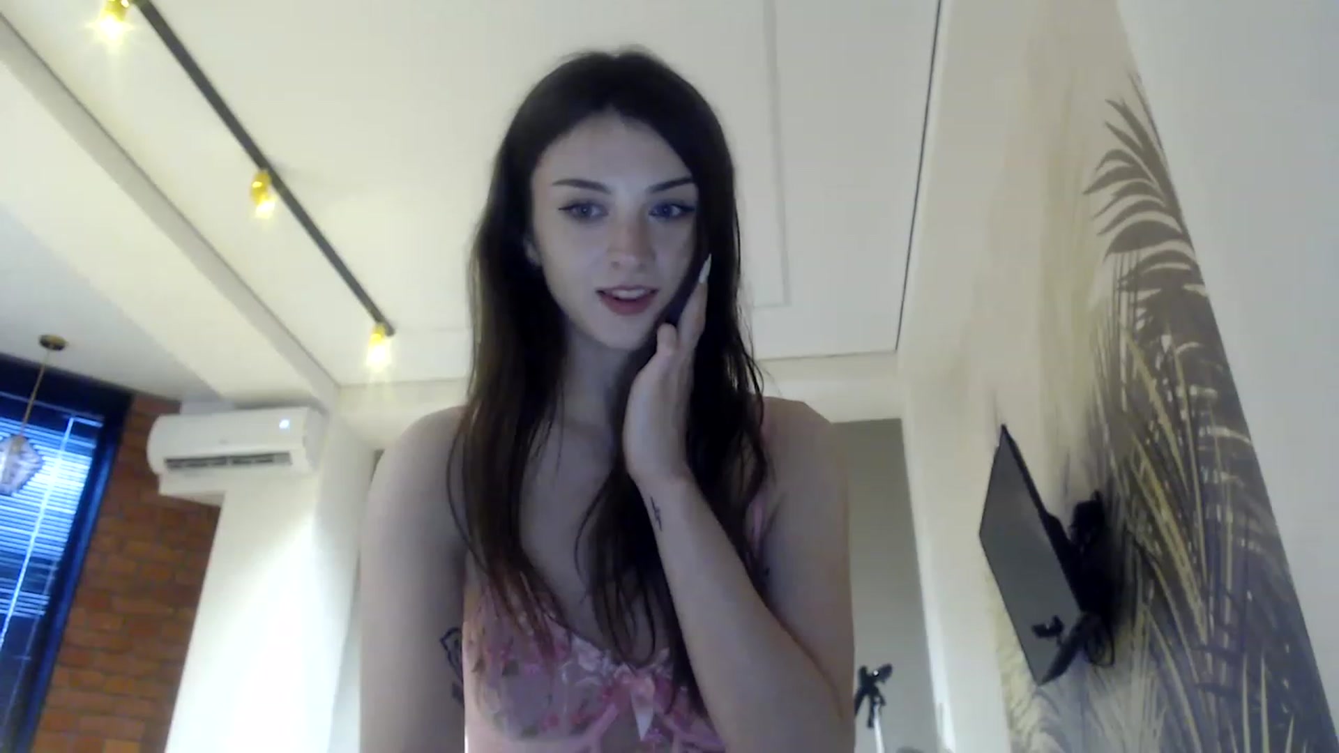 Gallery image thumbnail from Pikacchu's myfreecams stream on, 07/11/2023, 02:04 image 2 of 20