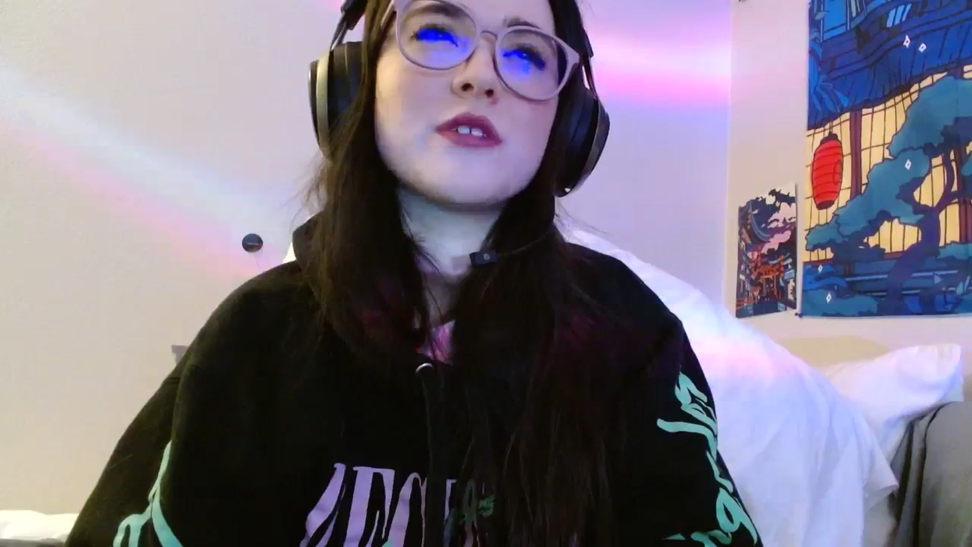 Gallery image thumbnail from PilloPrincess's myfreecams stream on, 03/16/2024, 11:03 image 7 of 20