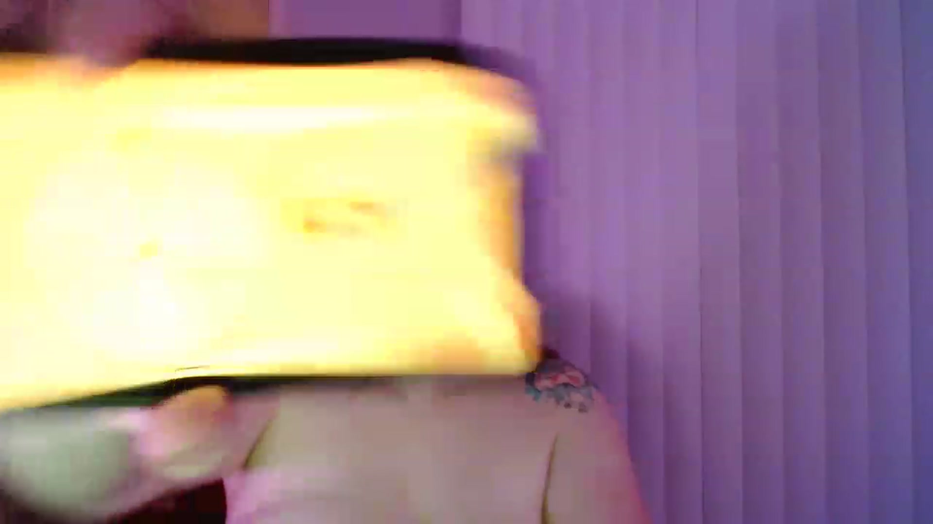 Gallery image thumbnail from PillowPrncess's myfreecams stream on, 11/25/2022, 04:49 image 7 of 20