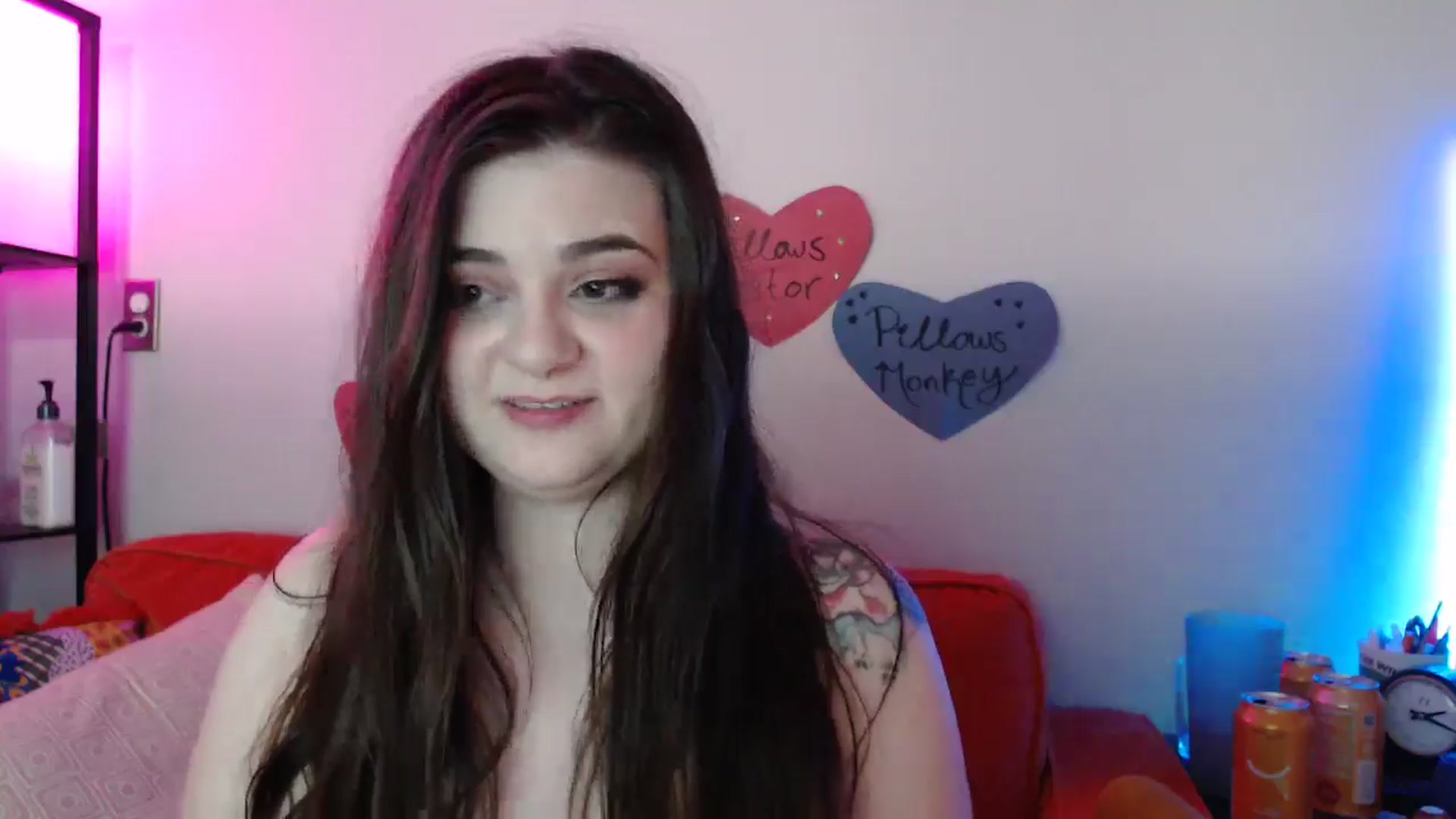 Gallery image thumbnail from PillowPrncess's myfreecams stream on, 09/04/2024, 06:42 image 14 of 20