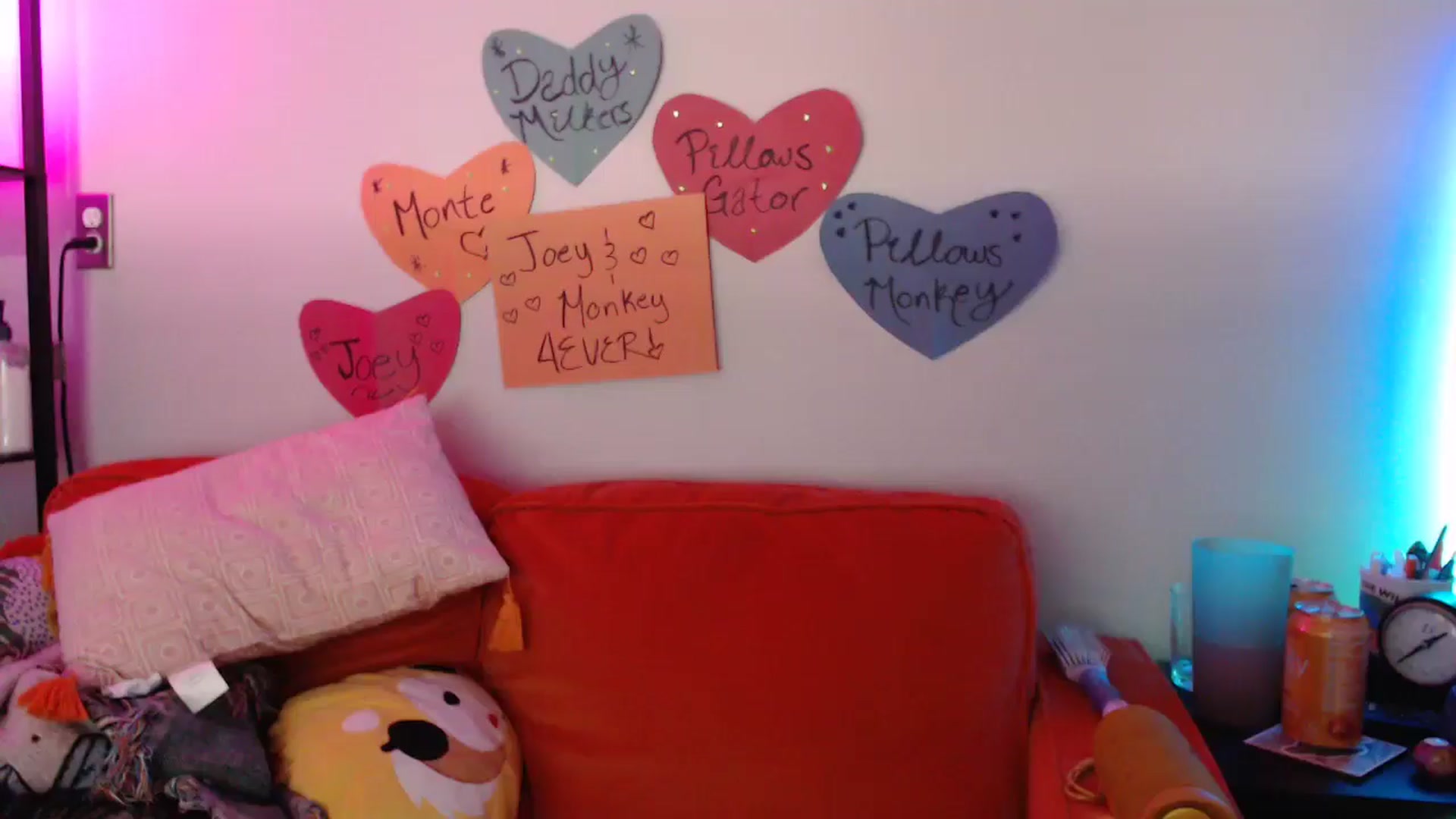 Gallery image thumbnail from PillowPrncess's myfreecams stream on, 09/04/2024, 06:42 image 1 of 20