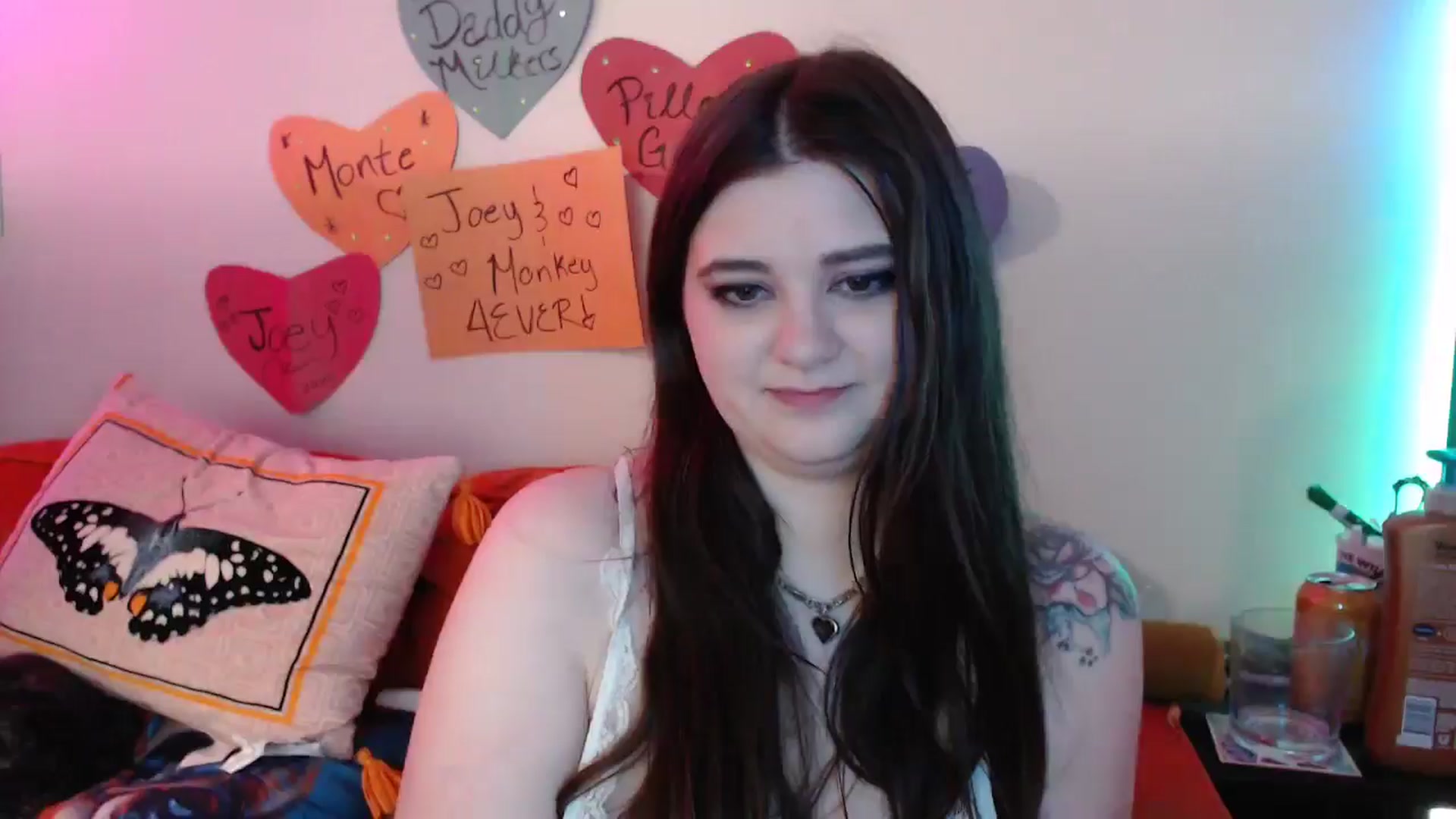 Gallery image thumbnail from PillowPrncess's myfreecams stream on, 09/17/2024, 07:51 image 19 of 20
