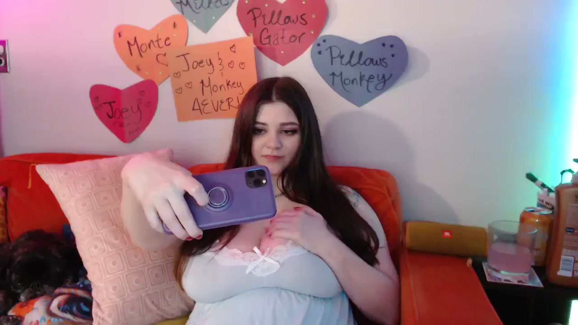 Gallery image thumbnail from PillowPrncess's myfreecams stream on, 09/17/2024, 07:51 image 9 of 20