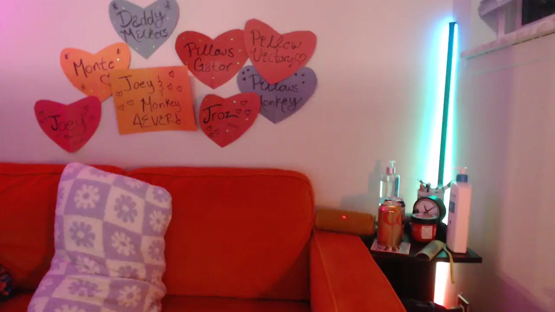 Gallery image thumbnail from PillowPrncess's myfreecams stream on, 11/10/2024, 06:44 image 5 of 20