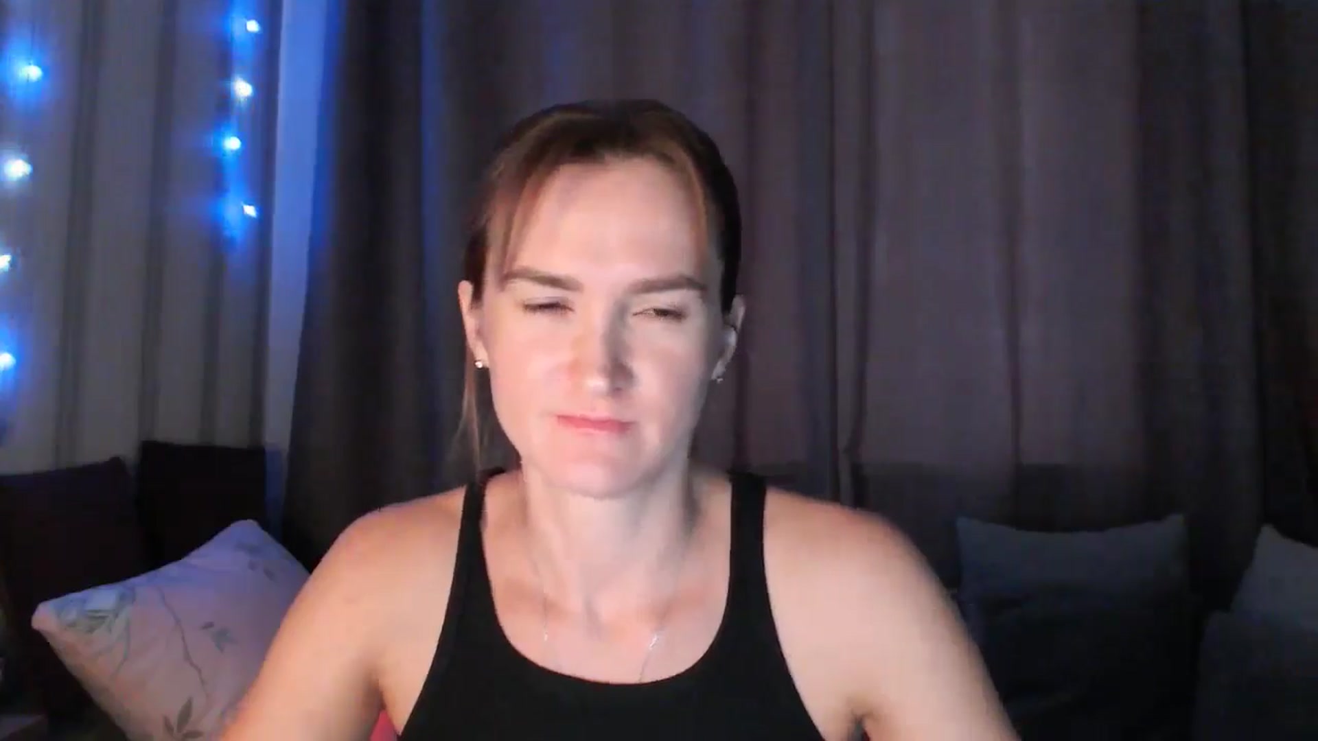 Gallery image thumbnail from Pineapple_m's myfreecams stream on, 08/12/2024, 12:26 image 18 of 20