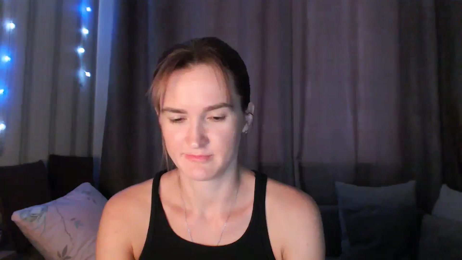 Gallery image thumbnail from Pineapple_m's myfreecams stream on, 08/12/2024, 12:26 image 14 of 20