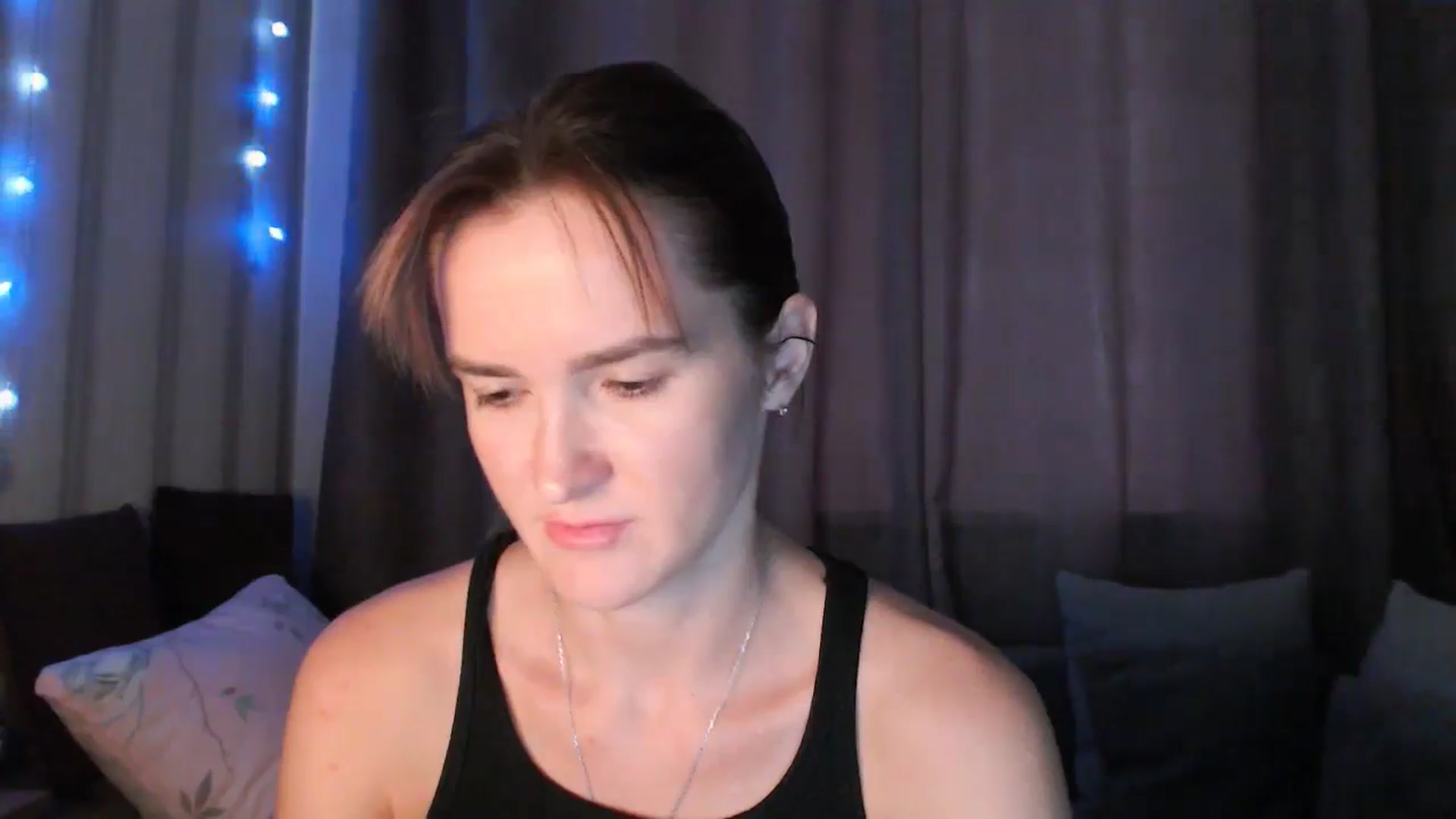 Gallery image thumbnail from Pineapple_m's myfreecams stream on, 08/12/2024, 12:26 image 8 of 20