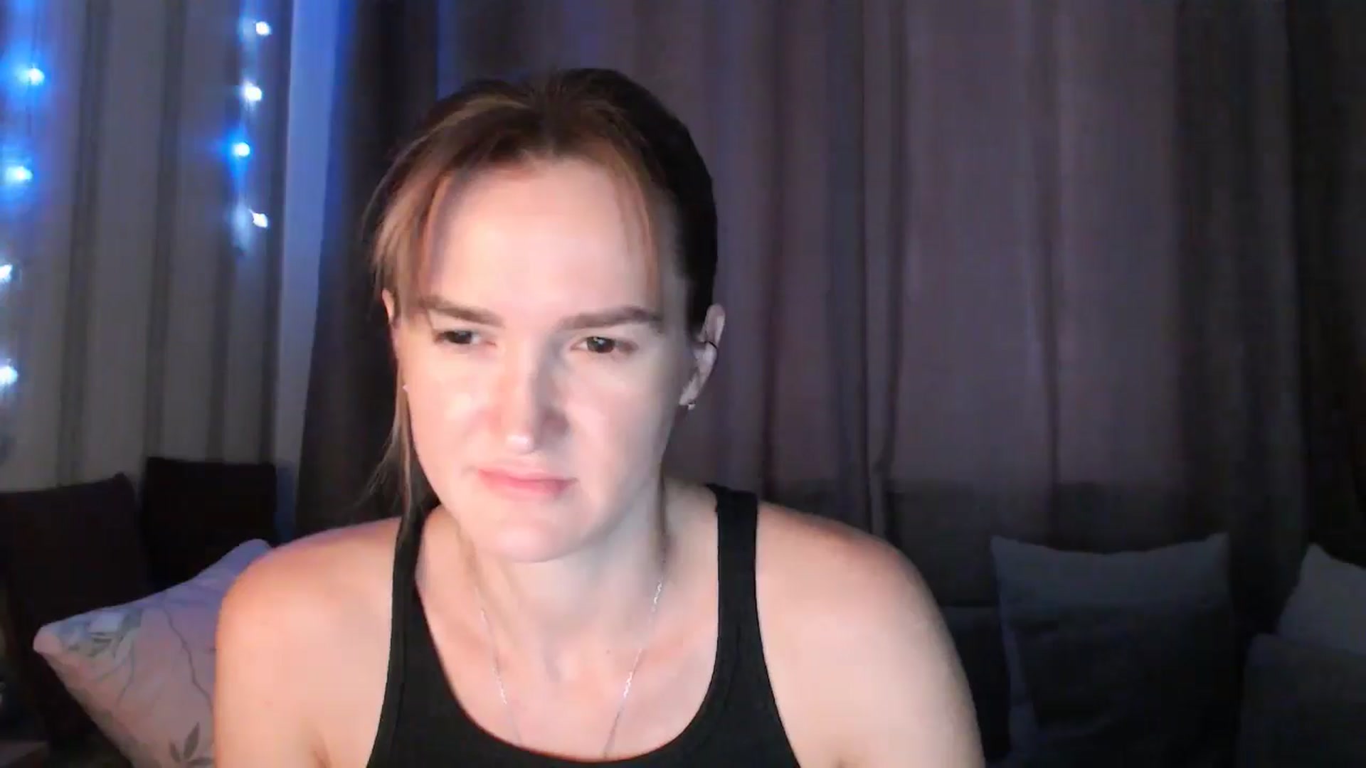 Gallery image thumbnail from Pineapple_m's myfreecams stream on, 08/12/2024, 12:26 image 12 of 20