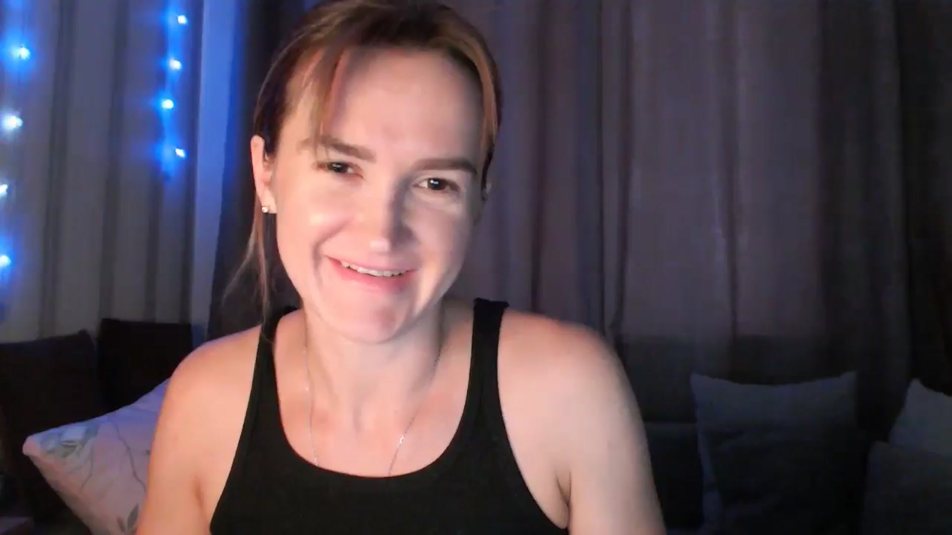 Gallery image thumbnail from Pineapple_m's myfreecams stream on, 08/12/2024, 12:26 image 1 of 20