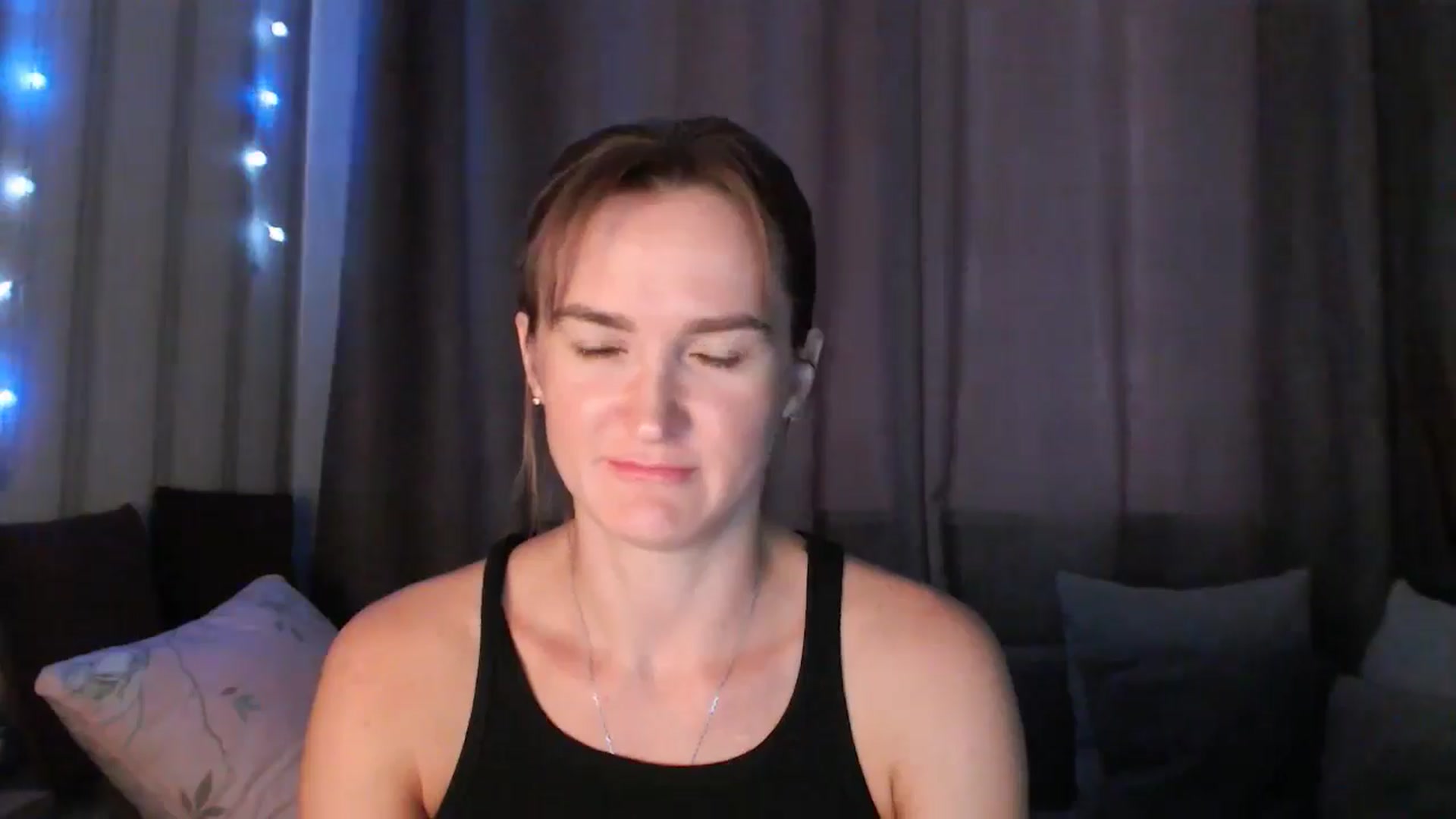 Gallery image thumbnail from Pineapple_m's myfreecams stream on, 08/12/2024, 12:26 image 15 of 20