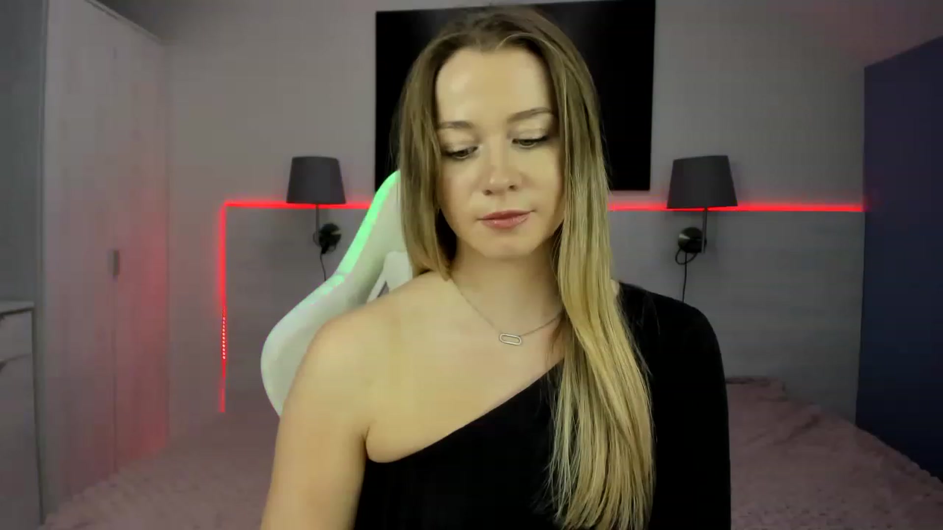 Gallery image thumbnail from PinkCoral's myfreecams stream on, 06/10/2023, 15:50 image 8 of 20