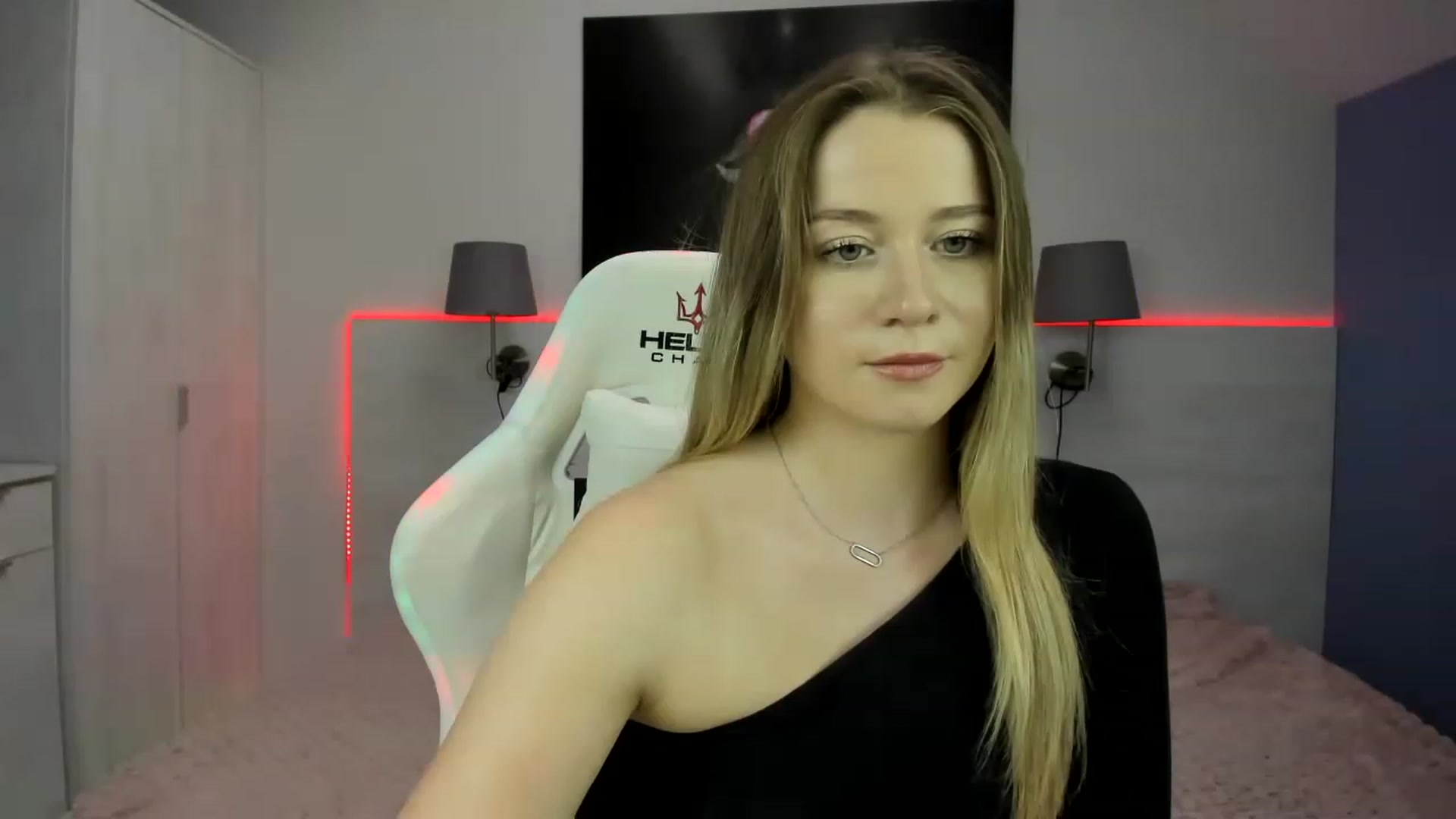 Gallery image thumbnail from PinkCoral's myfreecams stream on, 06/10/2023, 15:50 image 12 of 20