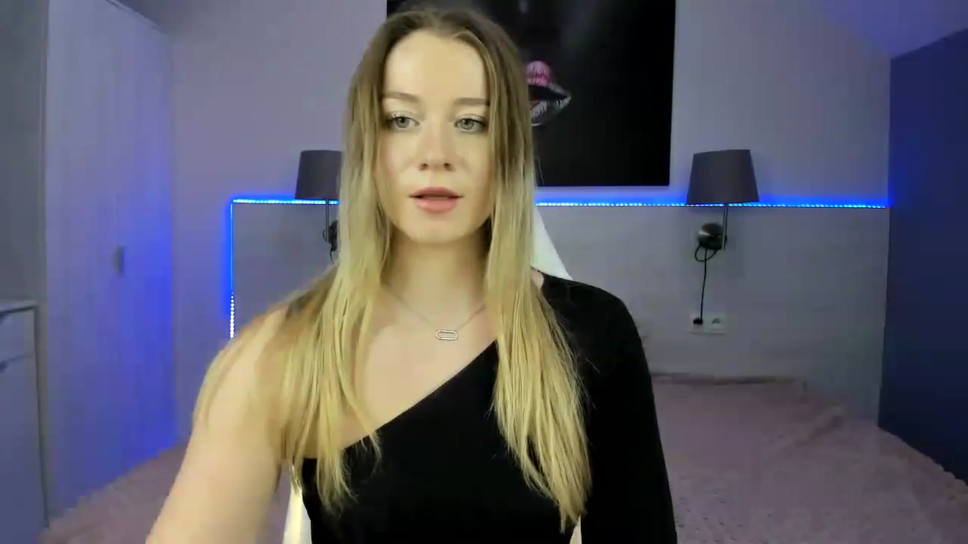 Gallery image thumbnail from PinkCoral's myfreecams stream on, 06/10/2023, 16:47 image 7 of 20