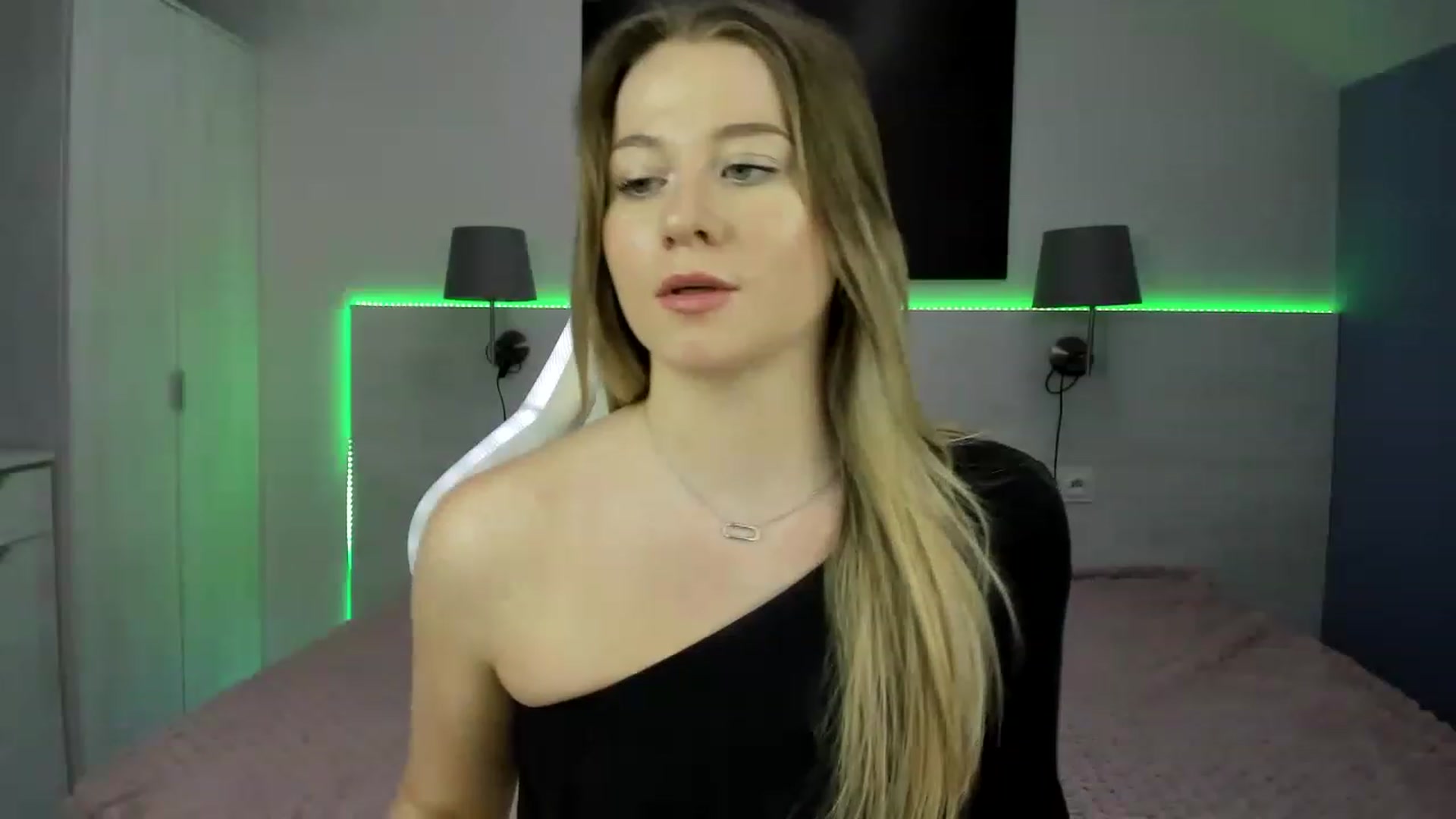 Gallery image thumbnail from PinkCoral's myfreecams stream on, 06/10/2023, 16:47 image 6 of 20