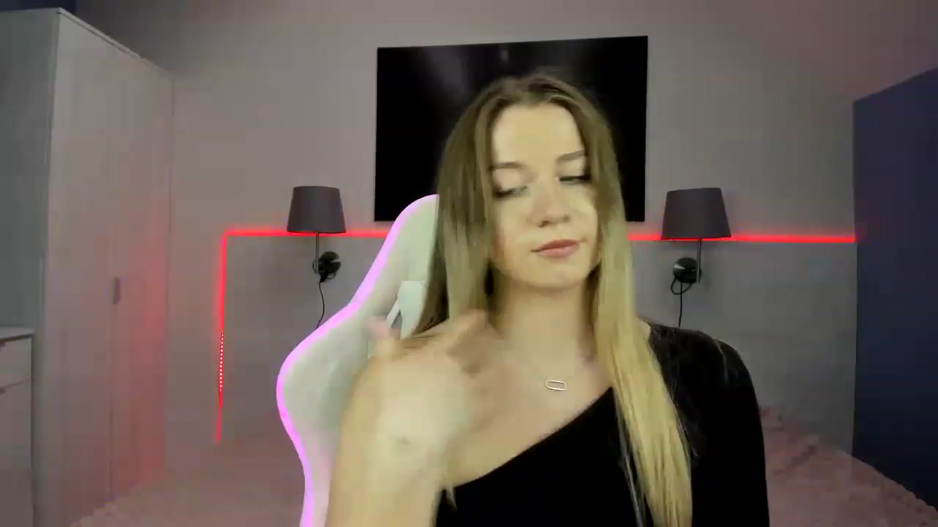 Gallery image thumbnail from PinkCoral's myfreecams stream on, 06/10/2023, 16:47 image 17 of 20