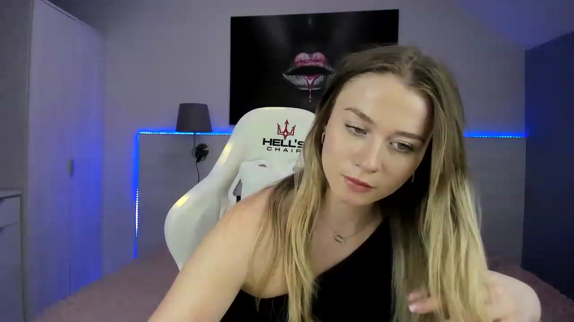 Gallery image thumbnail from PinkCoral's myfreecams stream on, 06/10/2023, 17:35 image 1 of 20