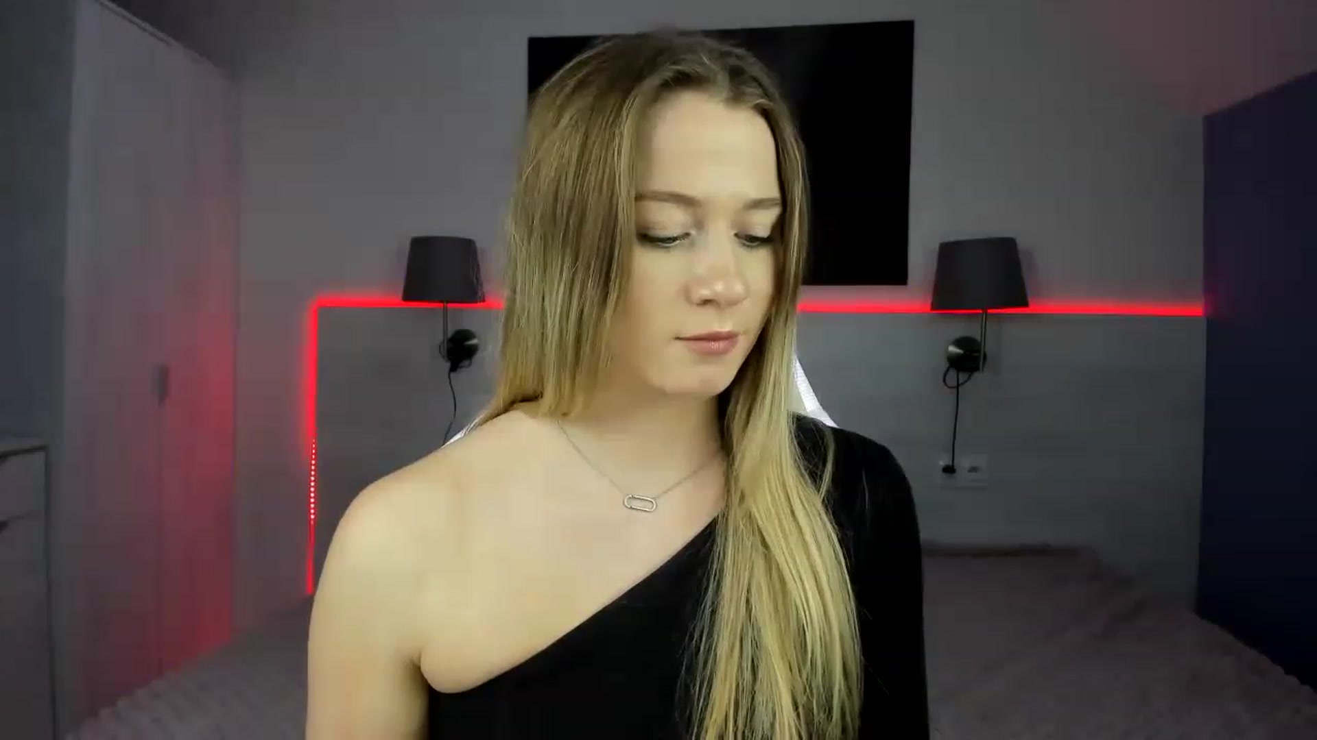 Gallery image thumbnail from PinkCoral's myfreecams stream on, 06/10/2023, 17:35 image 17 of 20