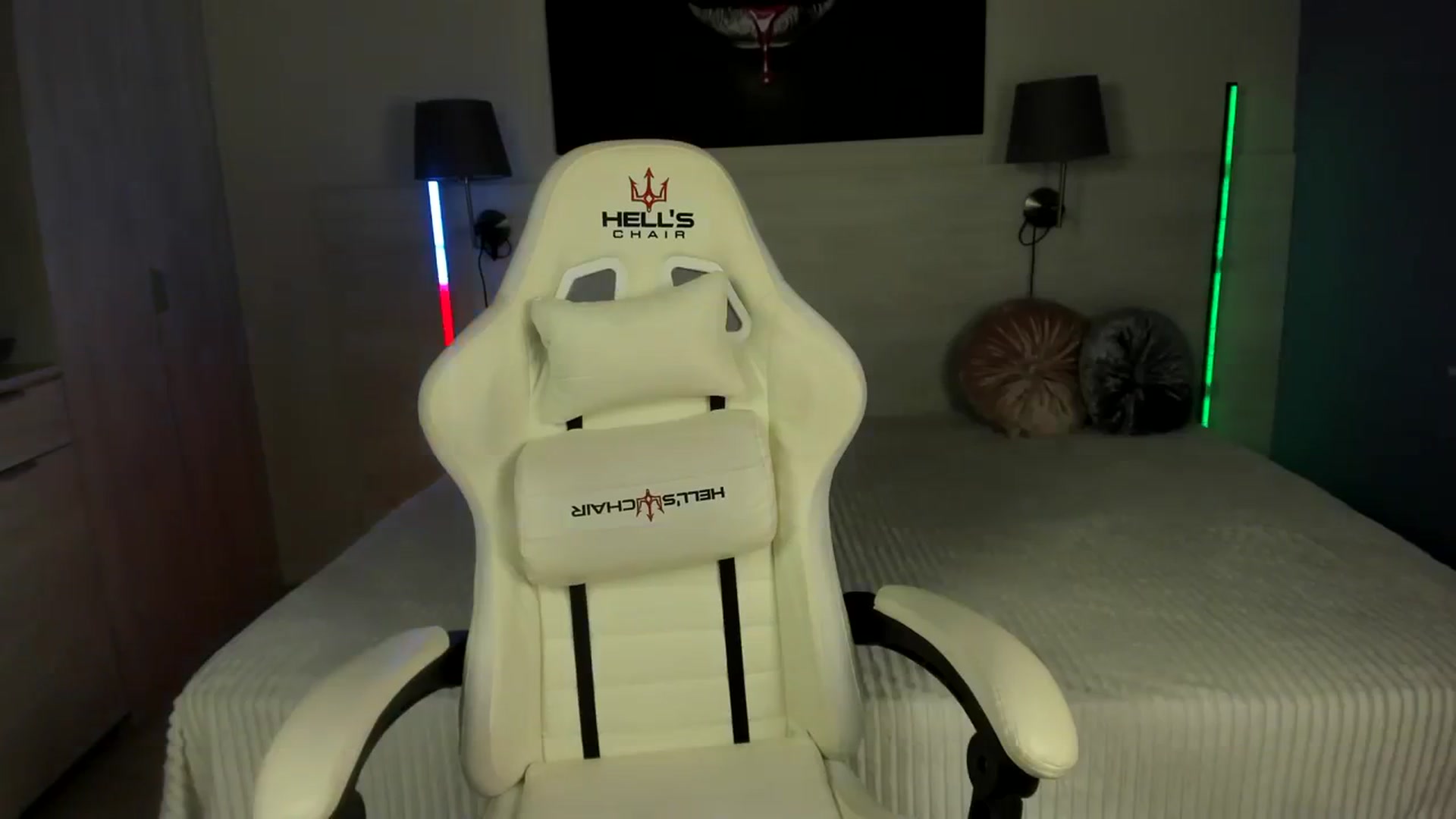 Gallery image thumbnail from PinkCorall's myfreecams stream on, 09/18/2023, 20:02 image 17 of 20