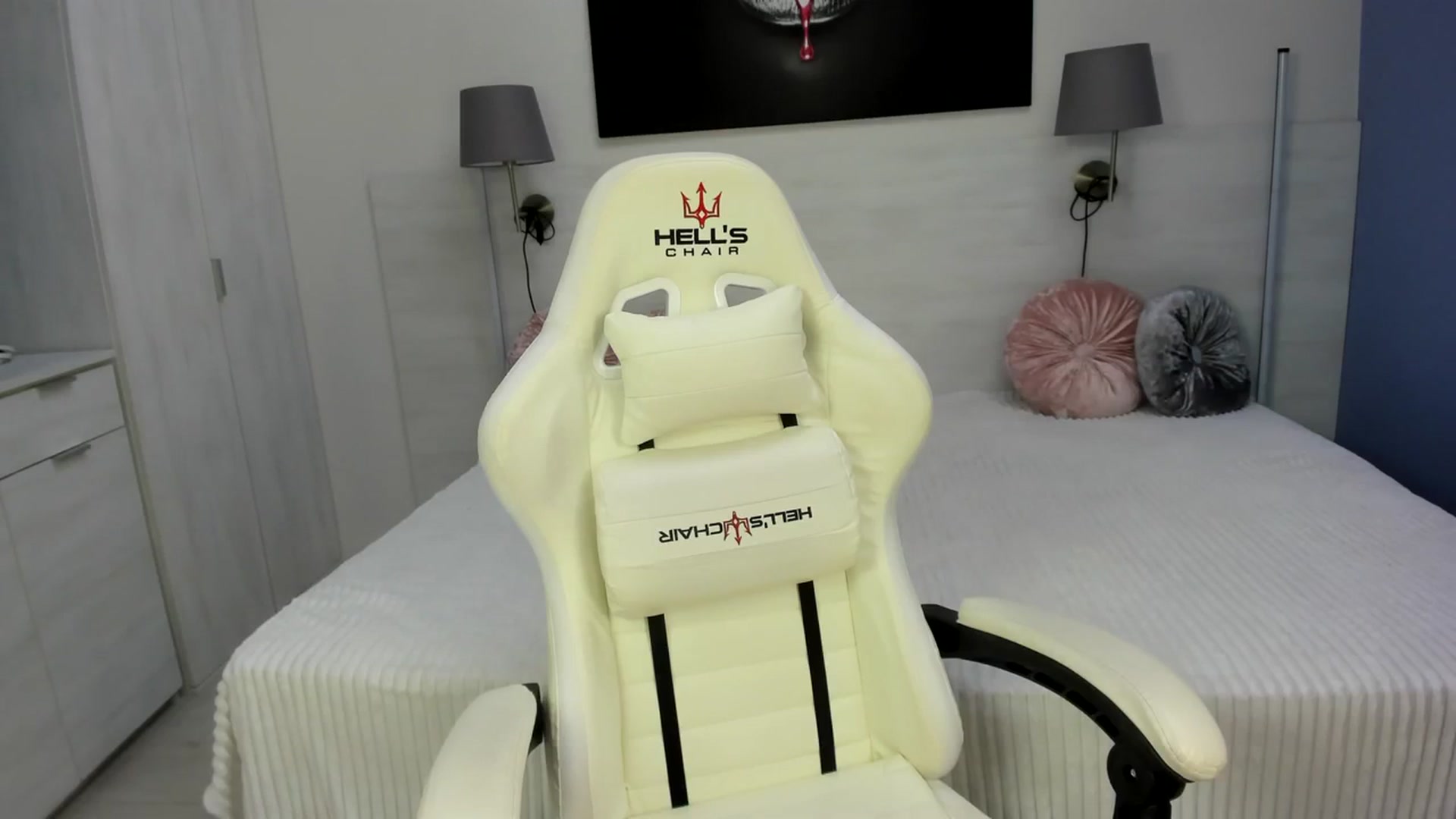 Gallery image thumbnail from PinkCorall's myfreecams stream on, 09/20/2023, 13:26 image 5 of 20