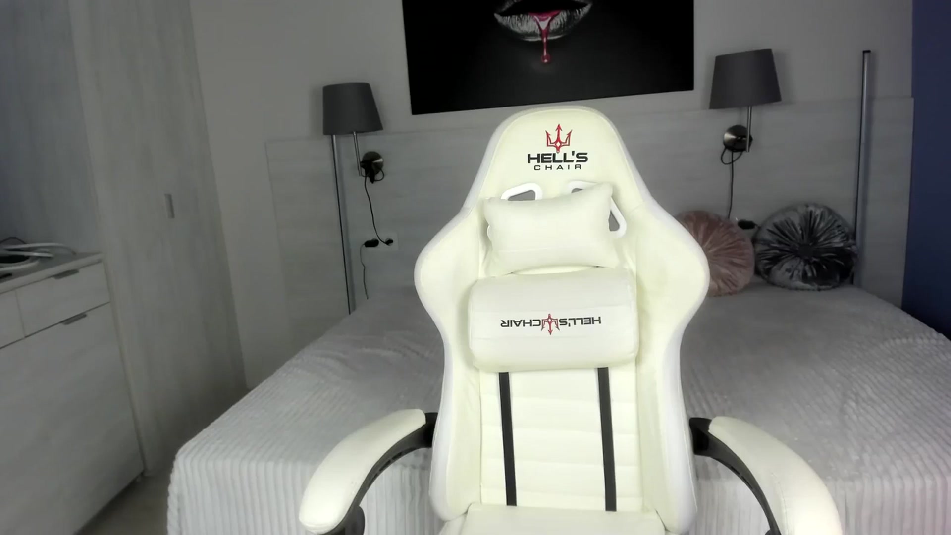 Gallery image thumbnail from PinkCorall's myfreecams stream on, 09/23/2023, 20:02 image 16 of 20