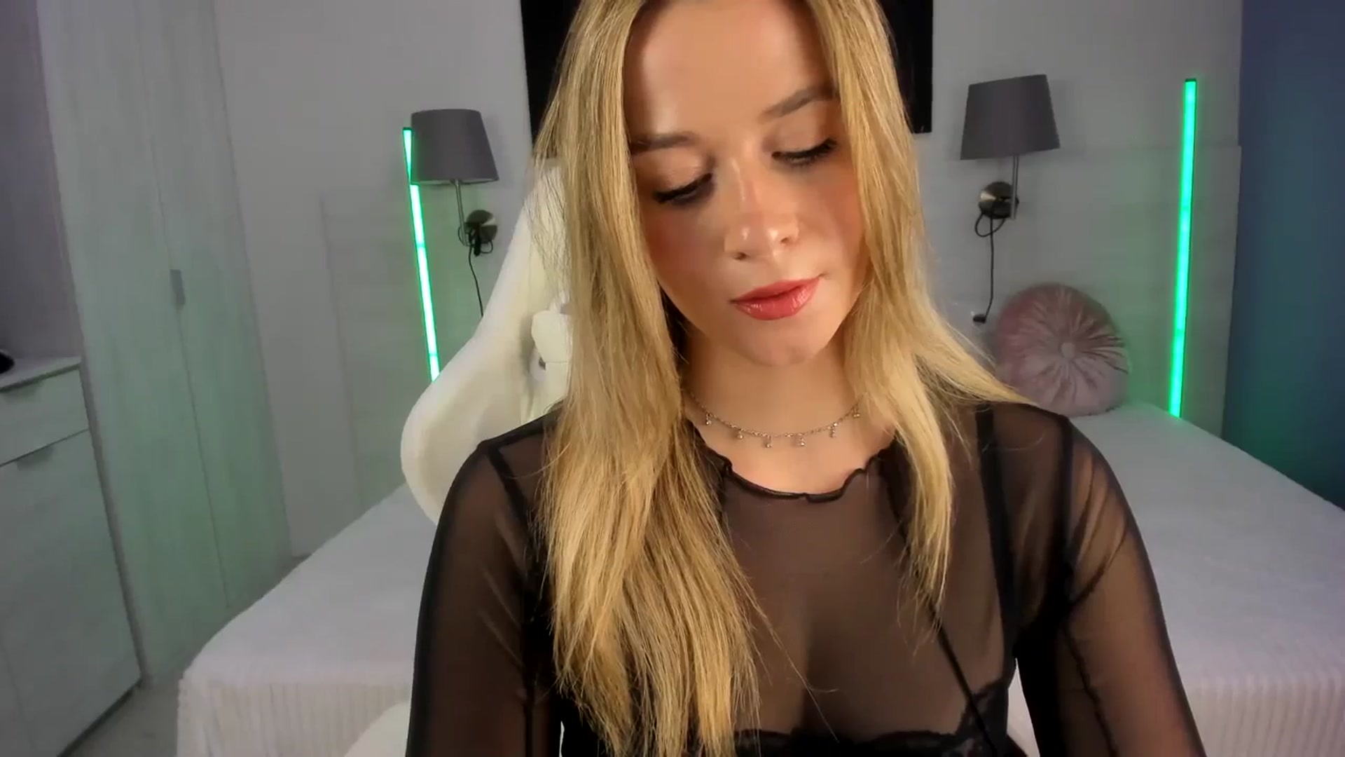 Gallery image thumbnail from PinkCorall's myfreecams stream on, 09/27/2023, 13:27 image 17 of 20