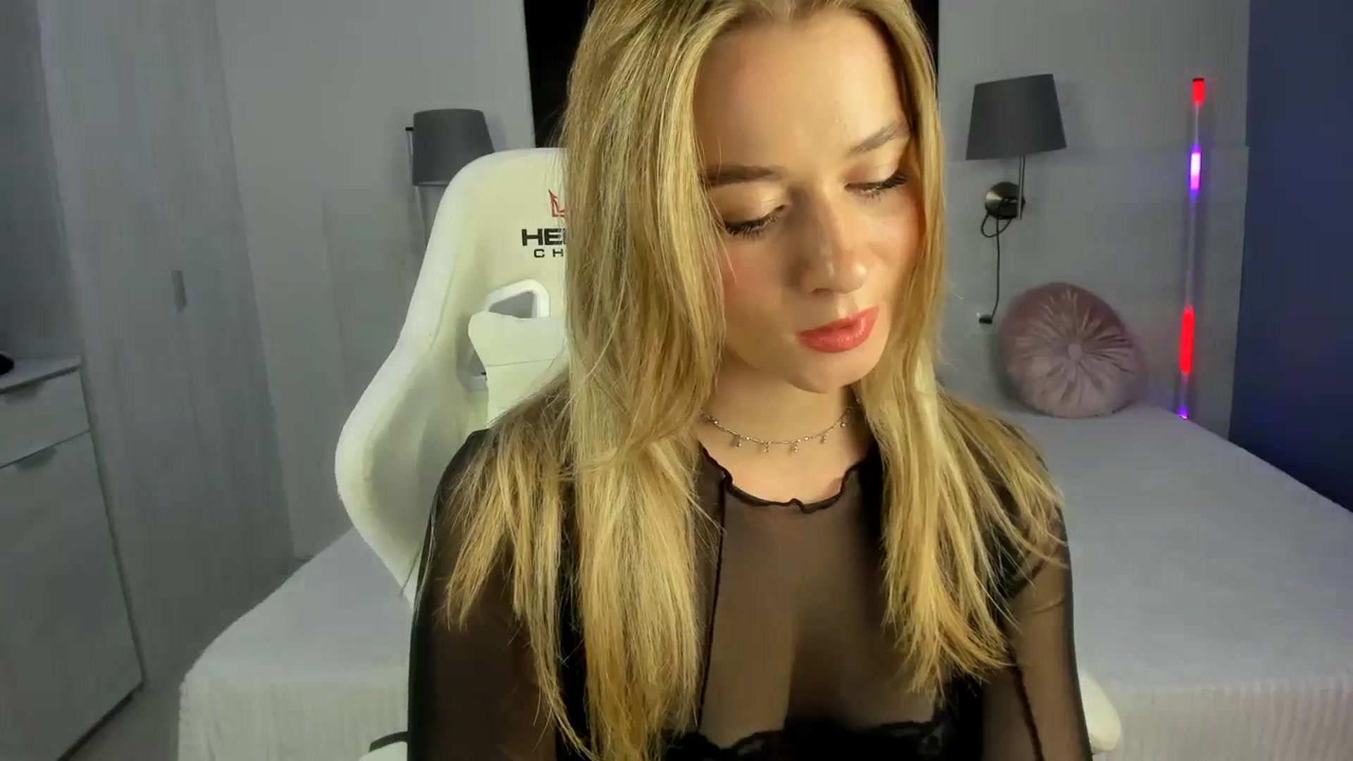Gallery image thumbnail from PinkCorall's myfreecams stream on, 09/27/2023, 14:30 image 14 of 20