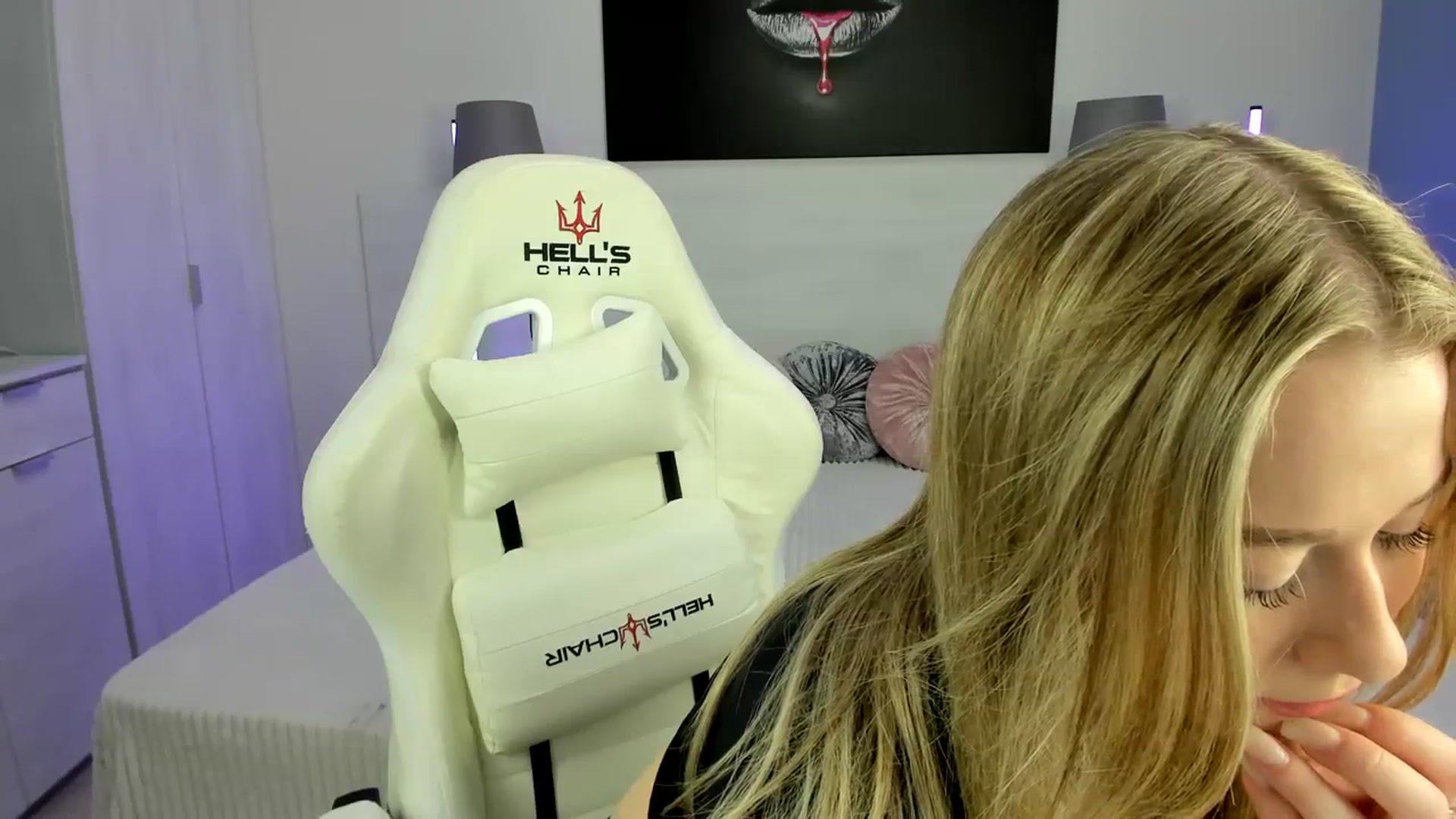 Gallery image thumbnail from PinkCorall's myfreecams stream on, 09/30/2023, 13:15 image 14 of 20