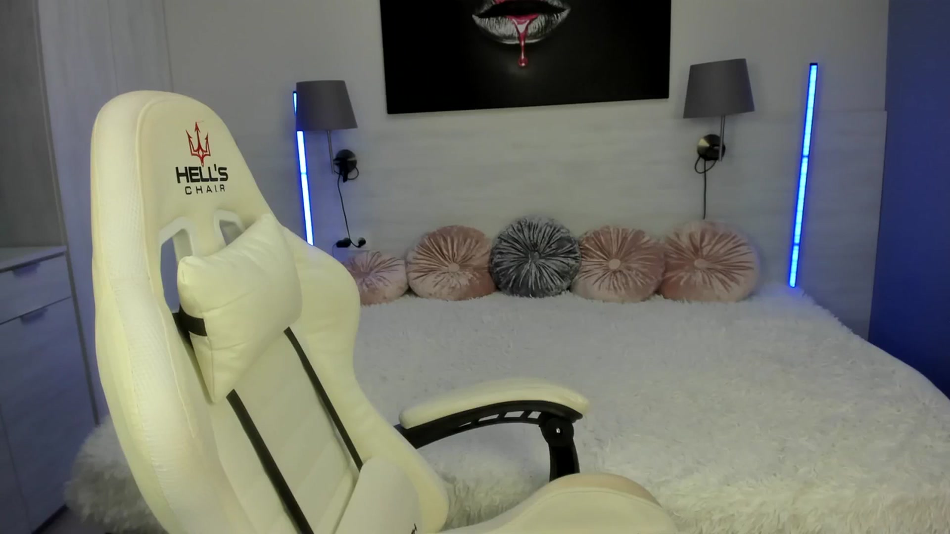 Gallery image thumbnail from PinkCorall's myfreecams stream on, 10/02/2023, 12:43 image 8 of 20