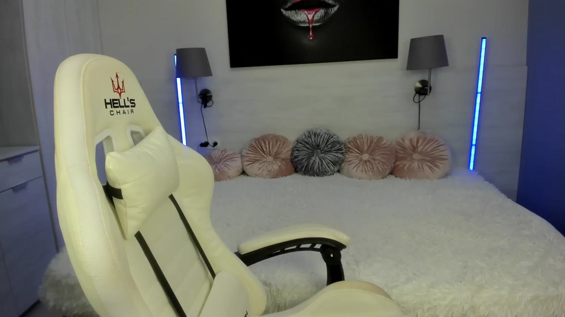Gallery image thumbnail from PinkCorall's myfreecams stream on, 10/02/2023, 12:43 image 9 of 20