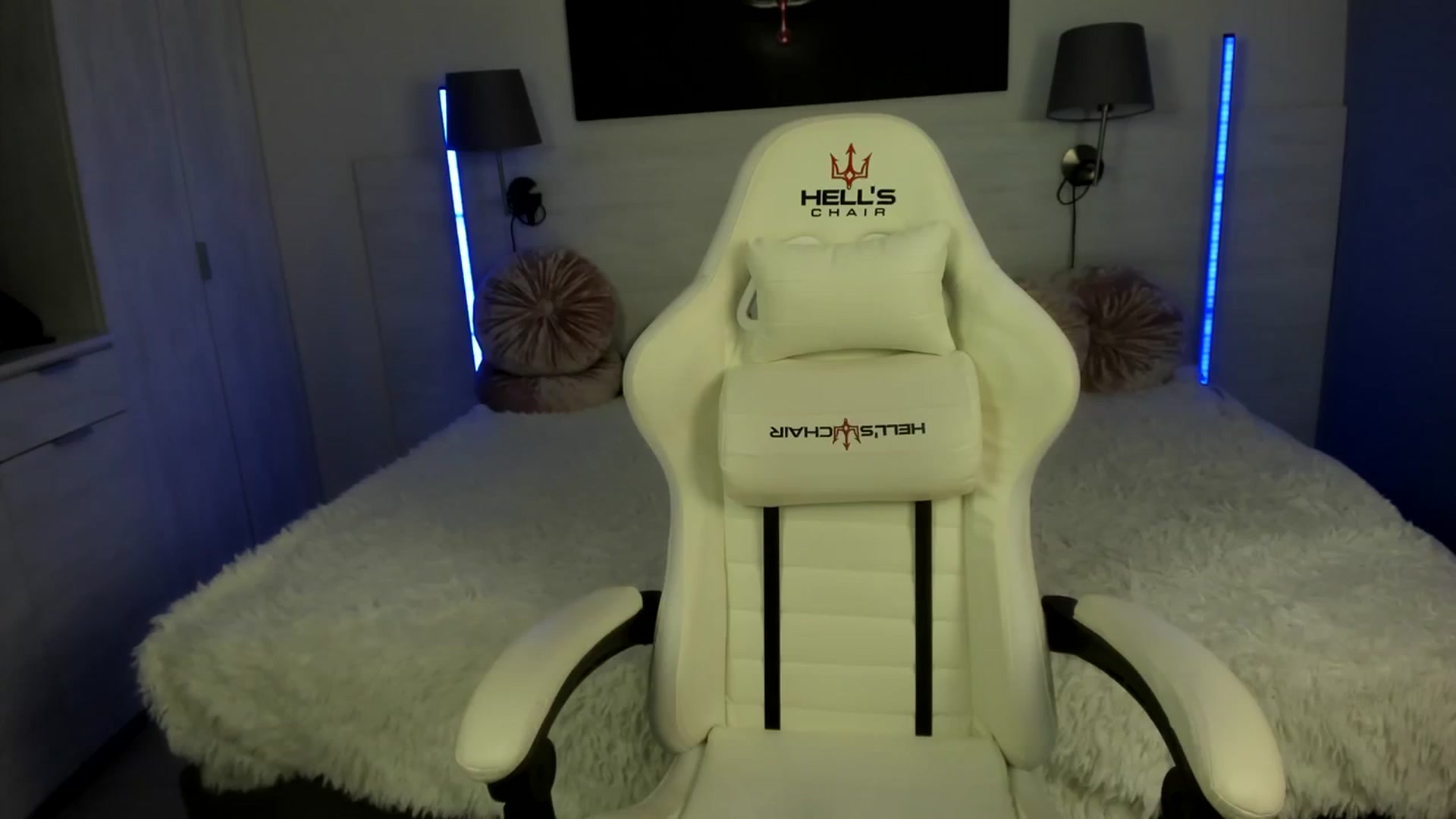 Gallery image thumbnail from PinkCorall's myfreecams stream on, 10/09/2023, 14:49 image 13 of 20
