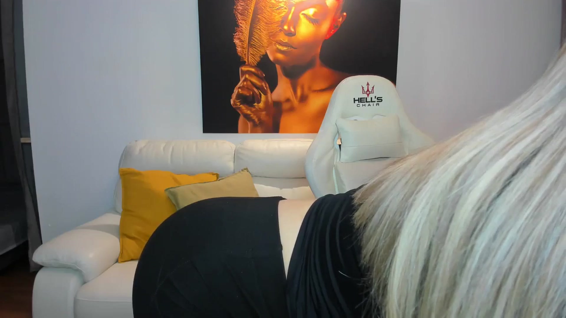 Gallery image thumbnail from PinkCorall's myfreecams stream on, 10/15/2023, 18:35 image 17 of 20