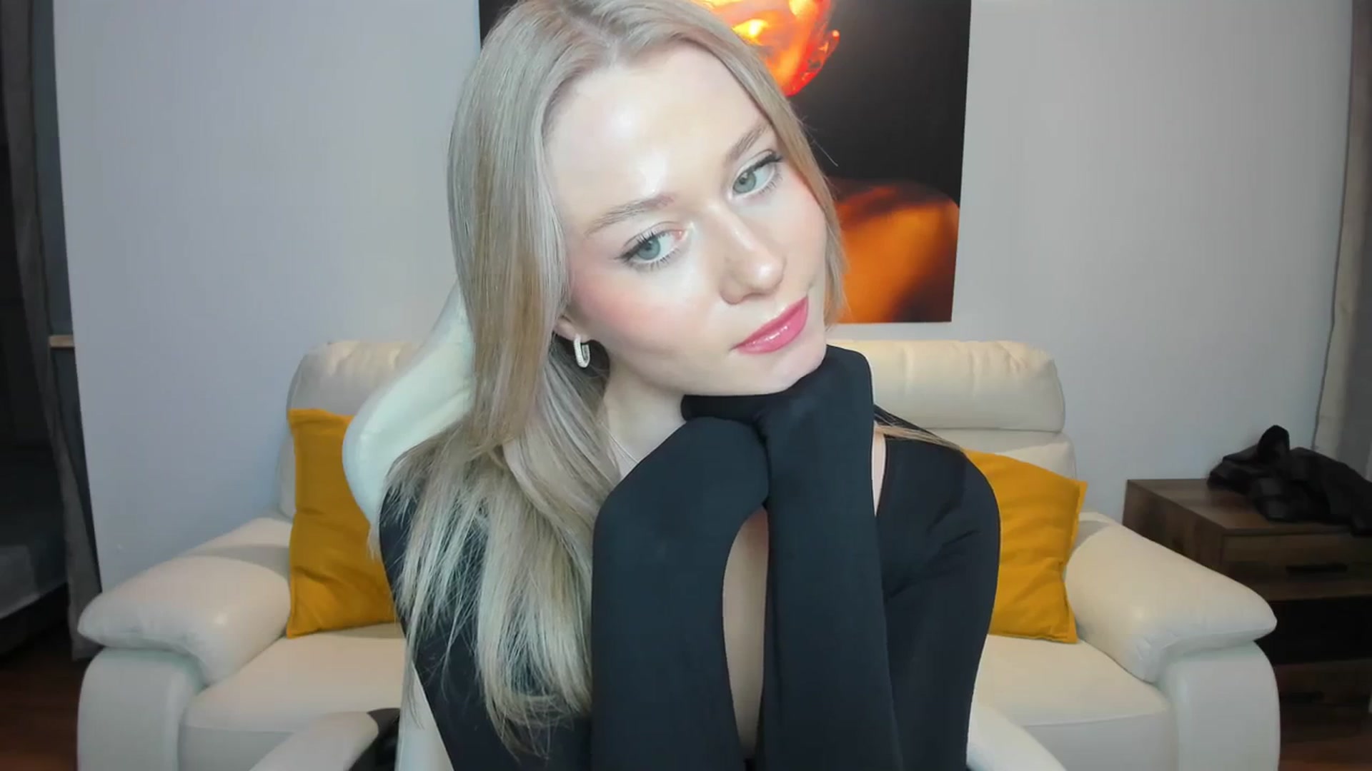 Gallery image thumbnail from PinkCorall's myfreecams stream on, 10/15/2023, 18:35 image 4 of 20