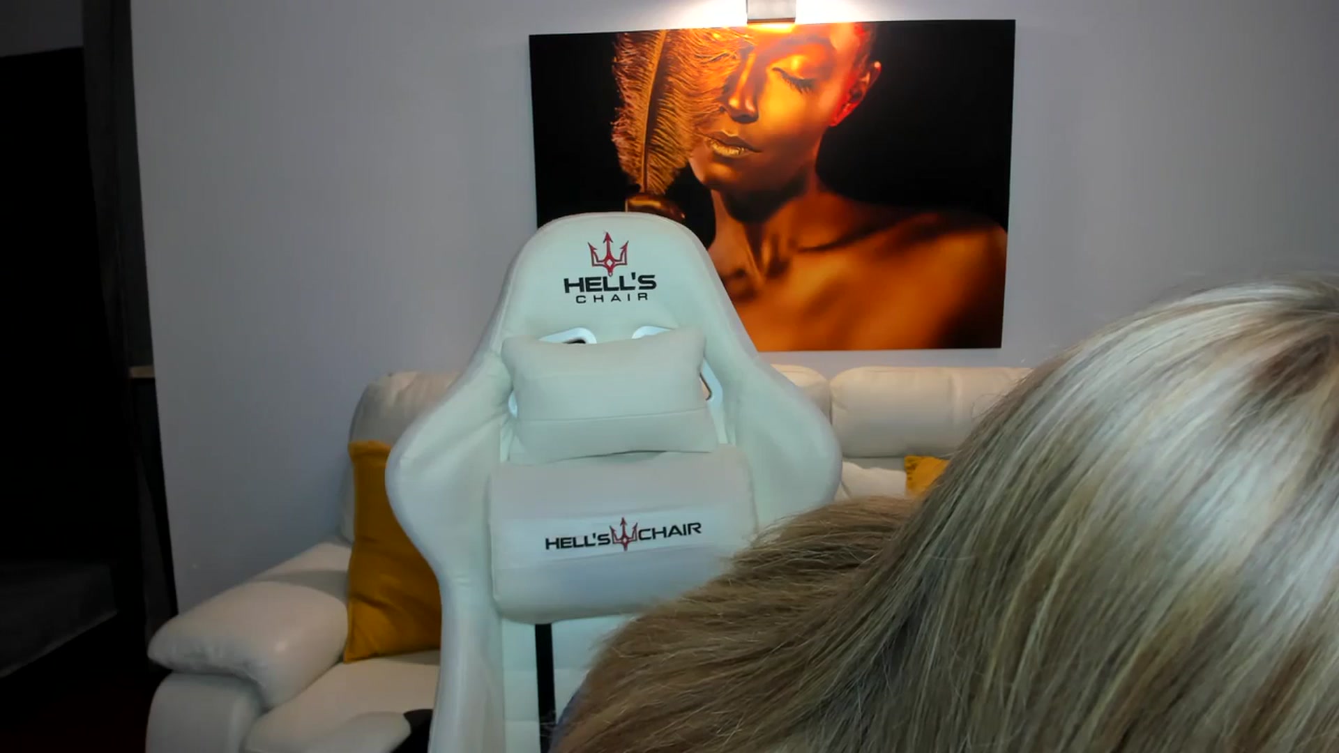 Gallery image thumbnail from PinkCorall's myfreecams stream on, 10/16/2023, 13:04 image 8 of 20