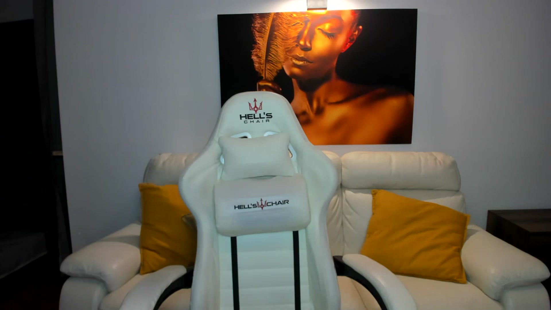 Gallery image thumbnail from PinkCorall's myfreecams stream on, 10/16/2023, 18:18 image 20 of 20