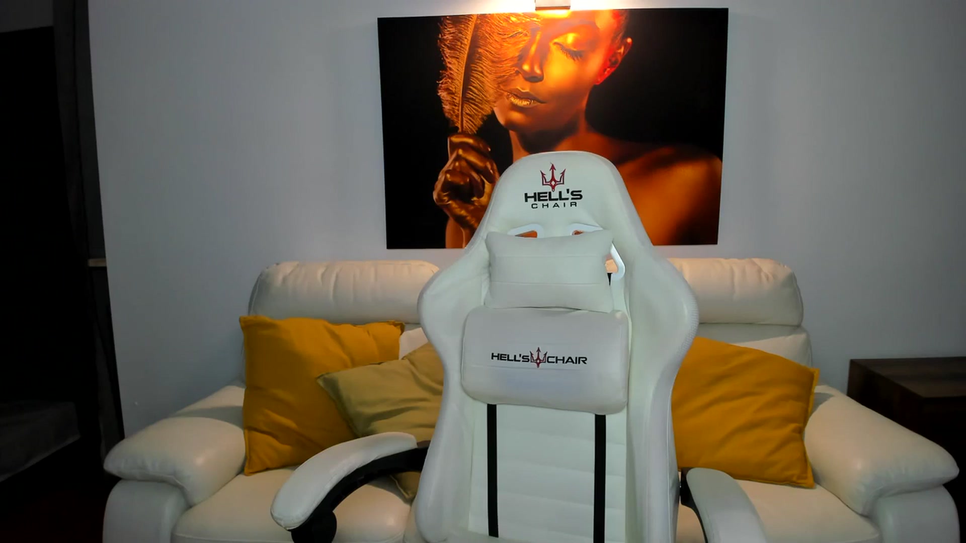 Gallery image thumbnail from PinkCorall's myfreecams stream on, 10/17/2023, 19:03 image 3 of 20