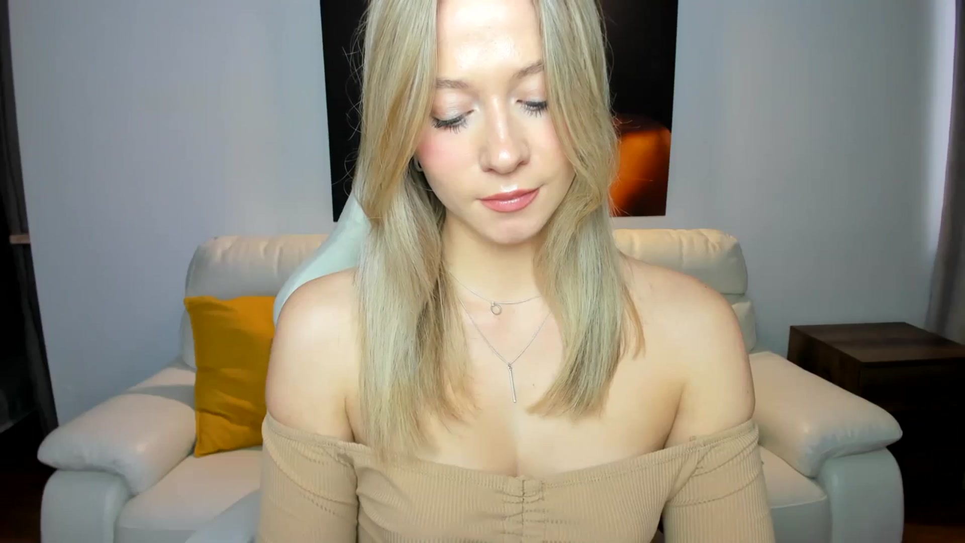 Gallery image thumbnail from PinkCorall's myfreecams stream on, 10/22/2023, 13:35 image 10 of 20