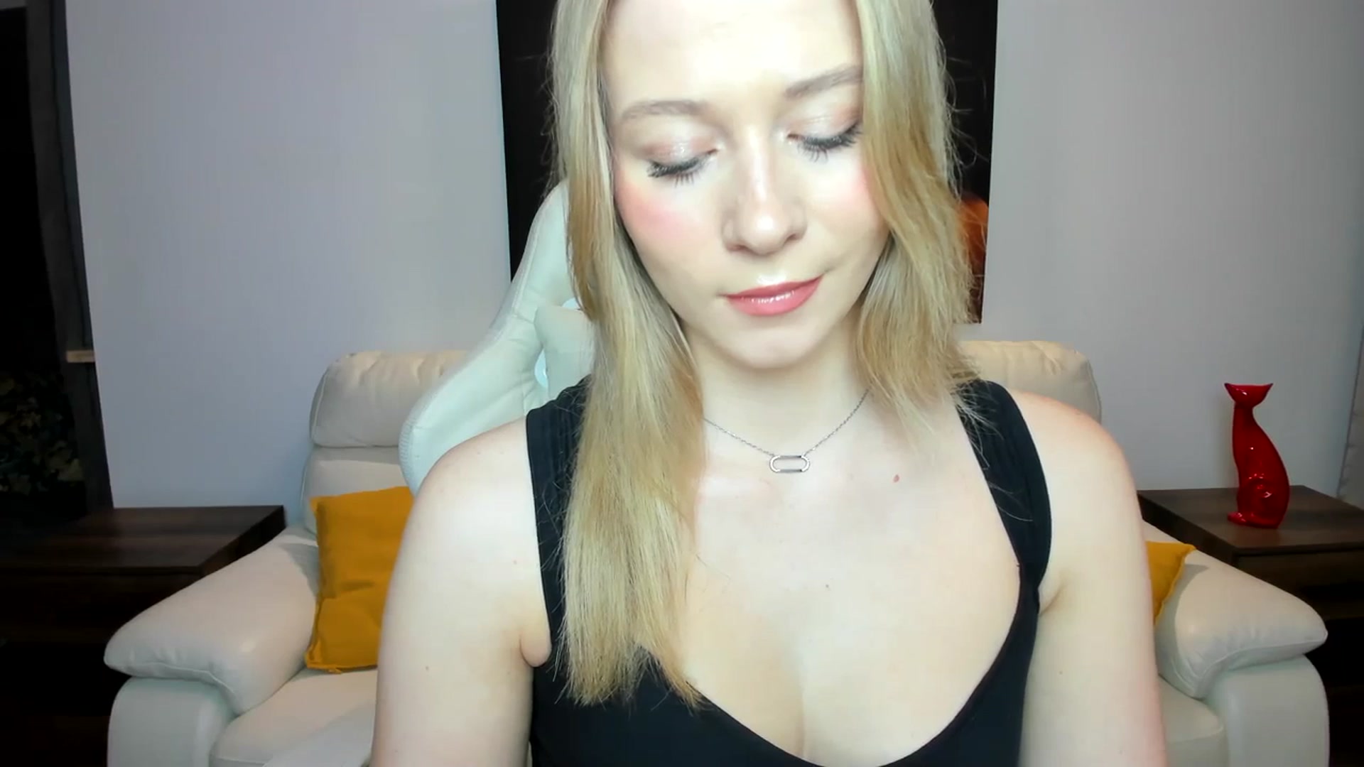 Gallery image thumbnail from PinkCorall's myfreecams stream on, 11/17/2023, 16:03 image 4 of 20