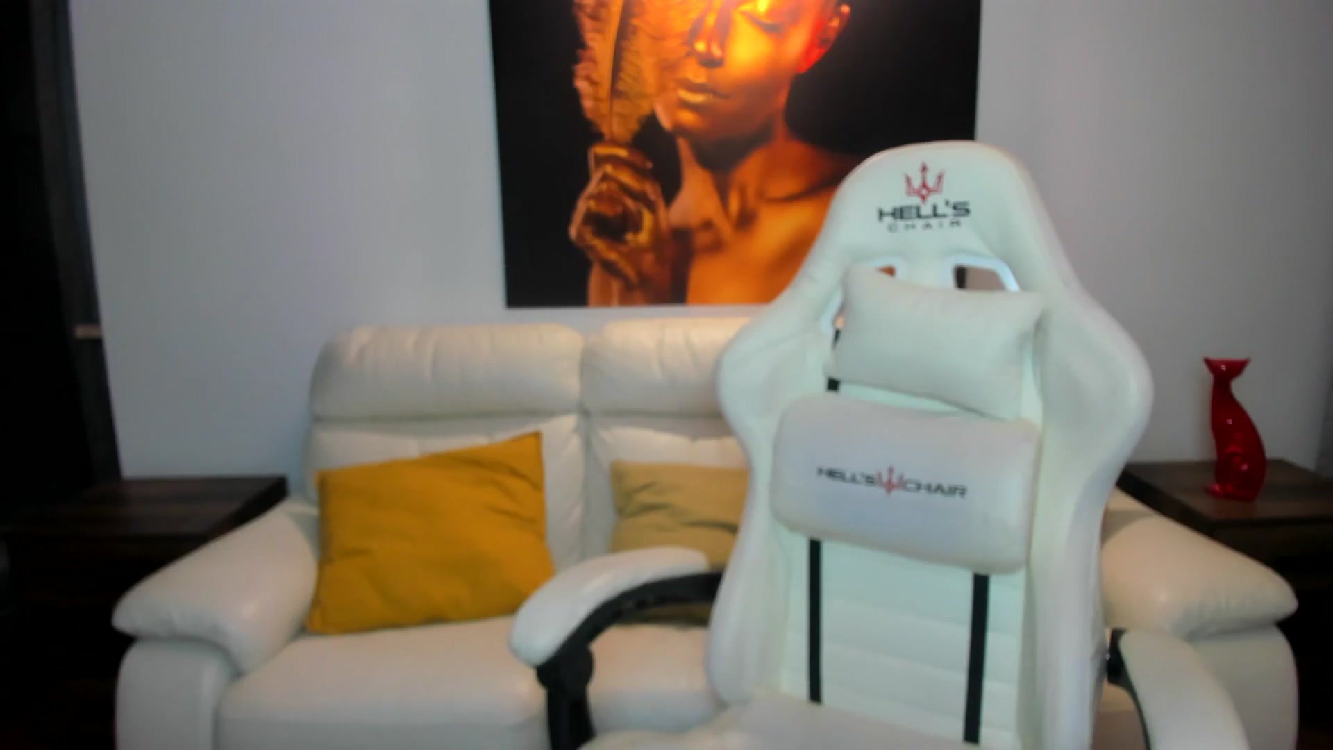 Gallery image thumbnail from PinkCorall's myfreecams stream on, 11/19/2023, 16:43 image 17 of 20