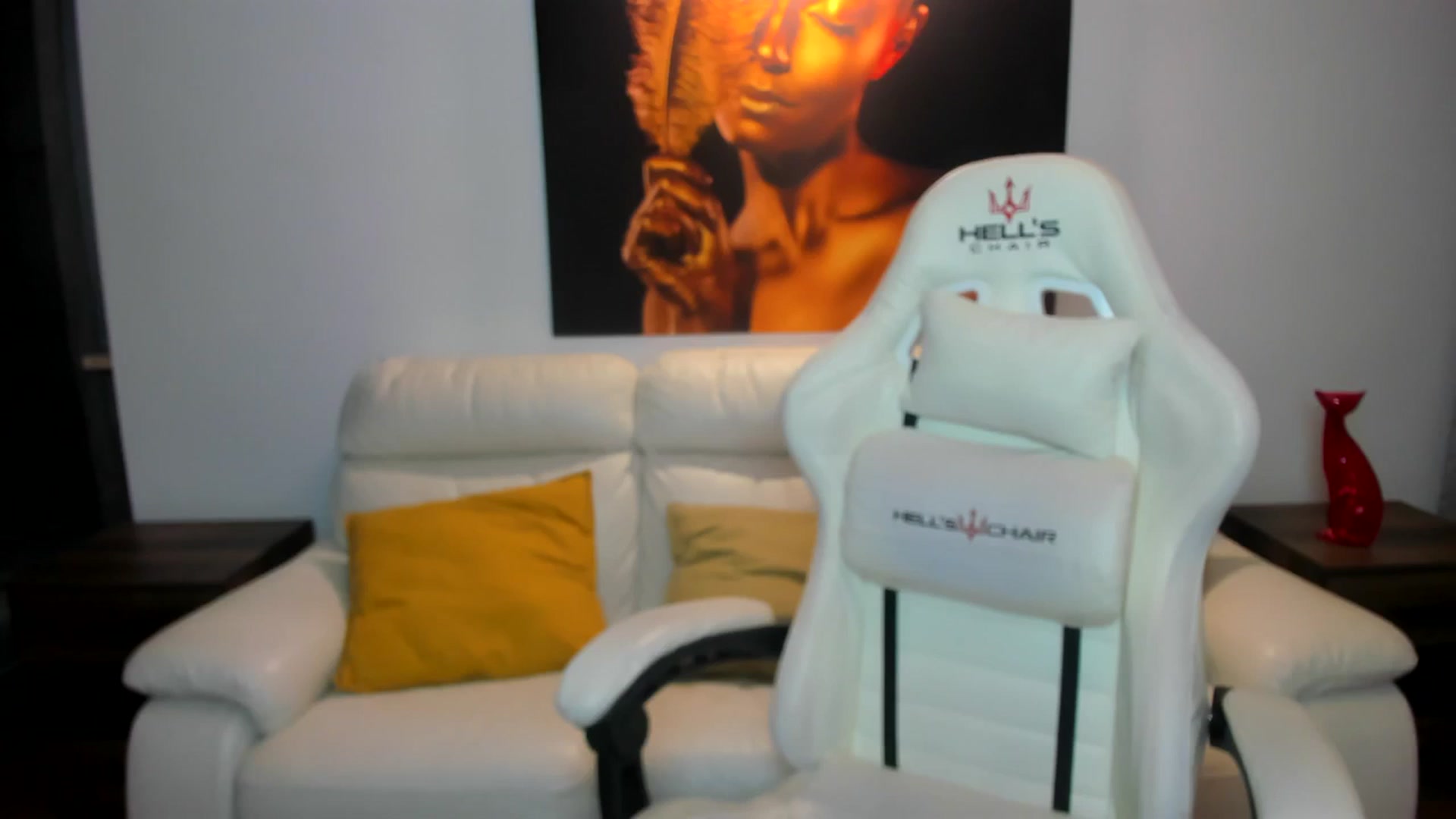 Gallery image thumbnail from PinkCorall's myfreecams stream on, 11/19/2023, 16:43 image 15 of 20